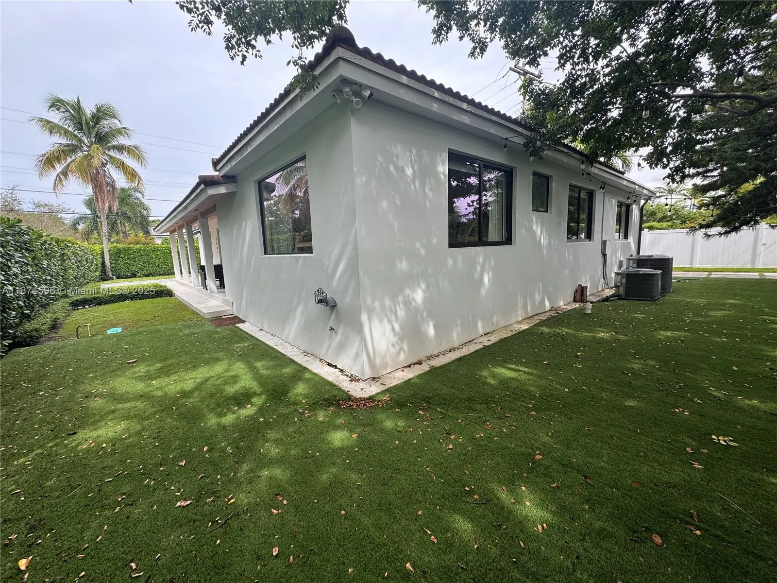3201 SW 19th Ter
