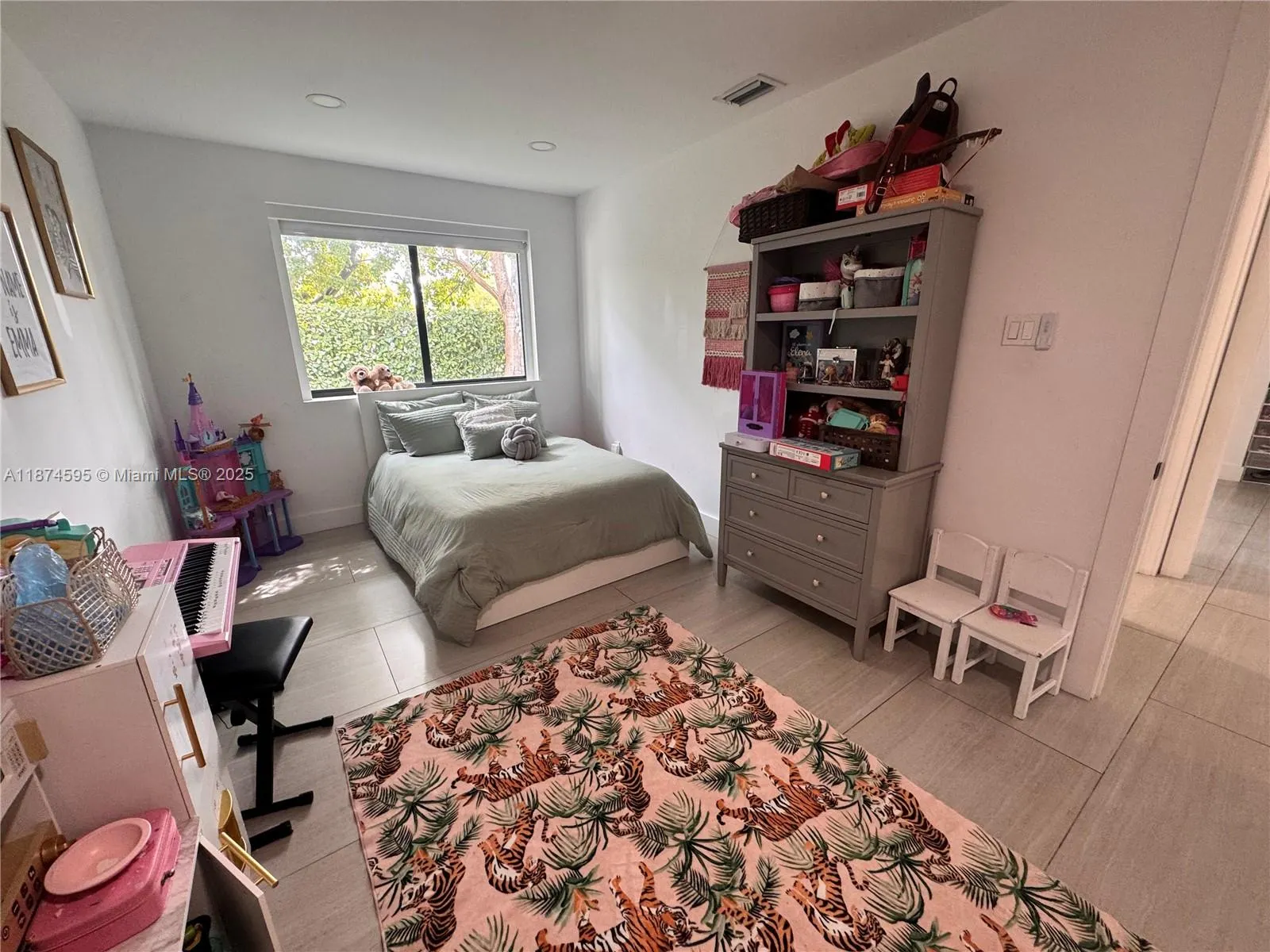 3201 SW 19th Ter