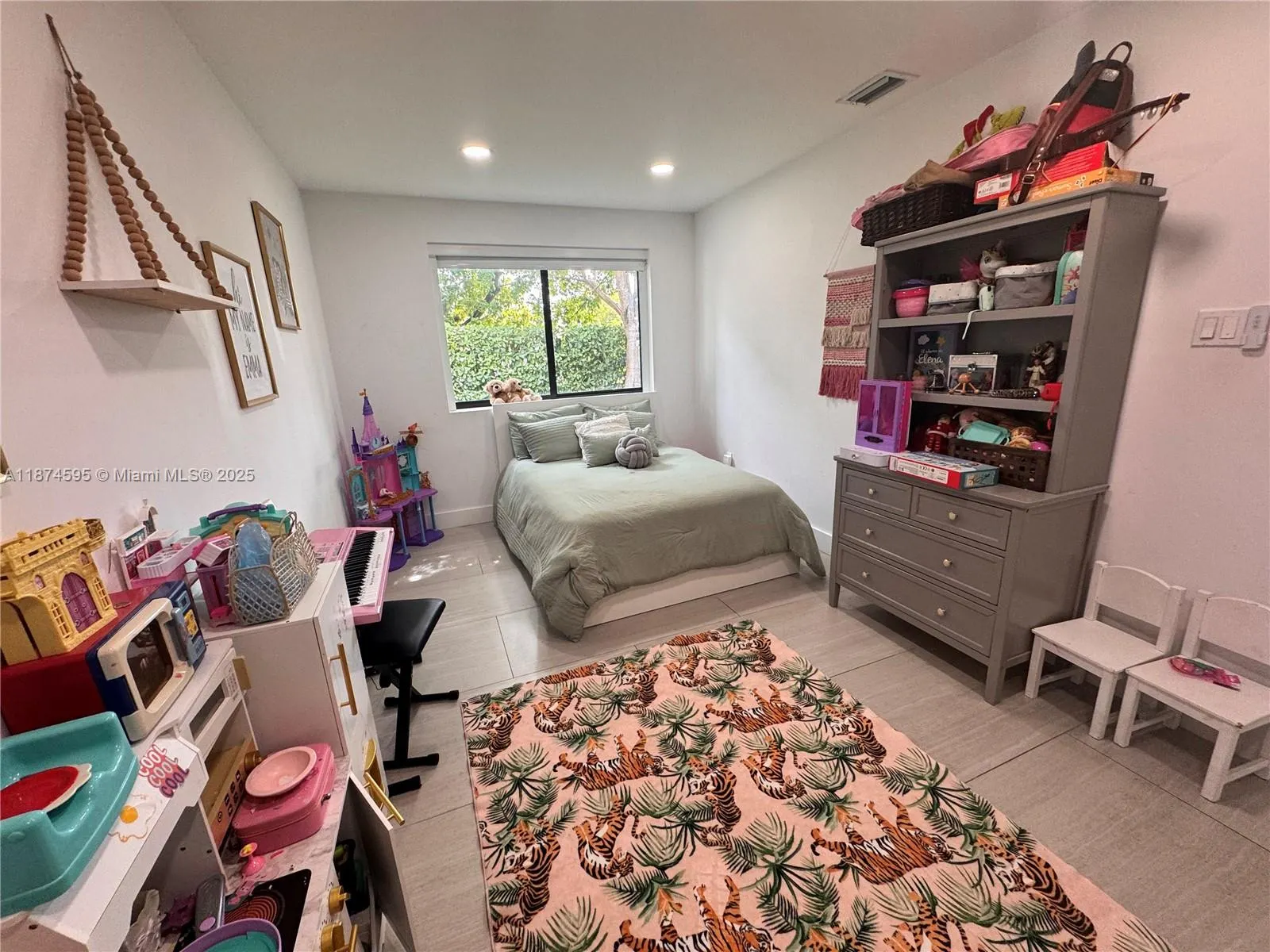 3201 SW 19th Ter