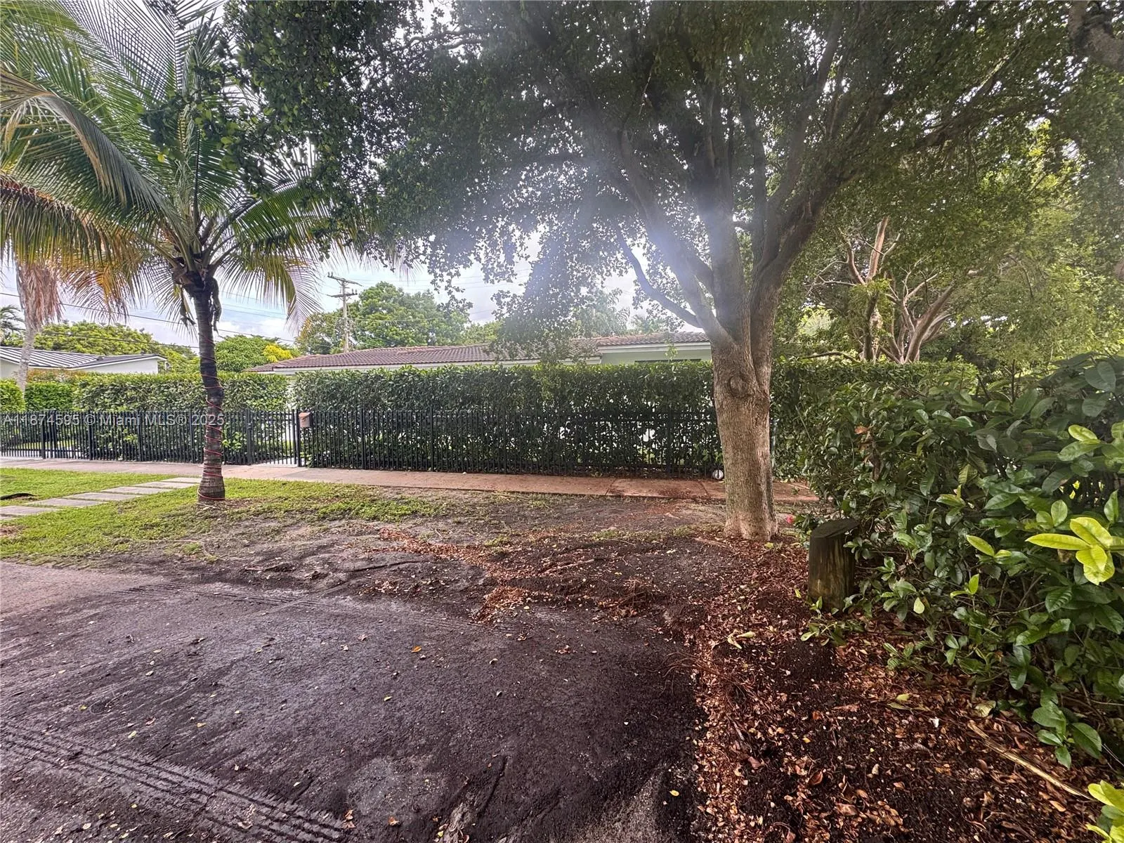 3201 SW 19th Ter