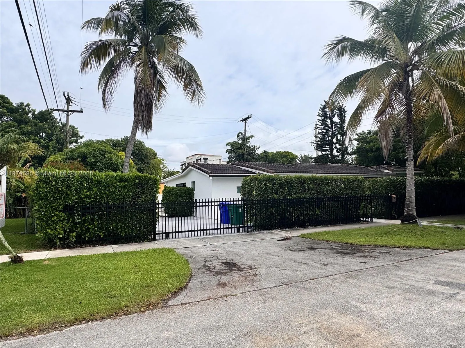 3201 SW 19th Ter