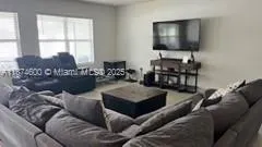 2829 NW 7 TERRACE