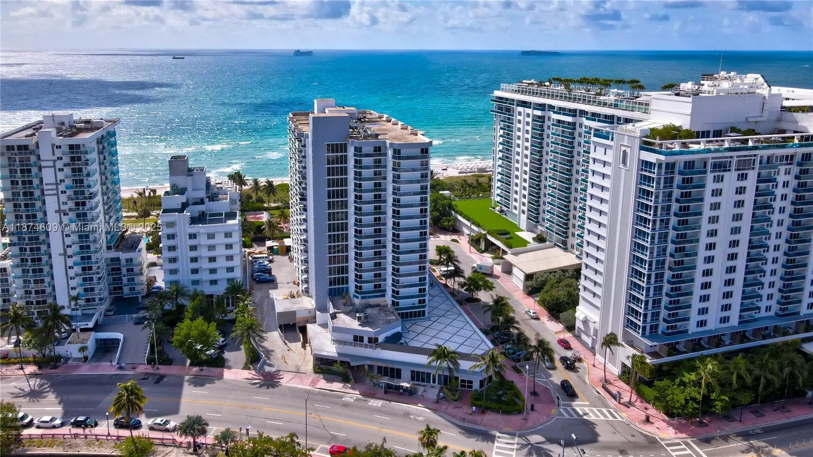 2401 Collins Ave, #1005