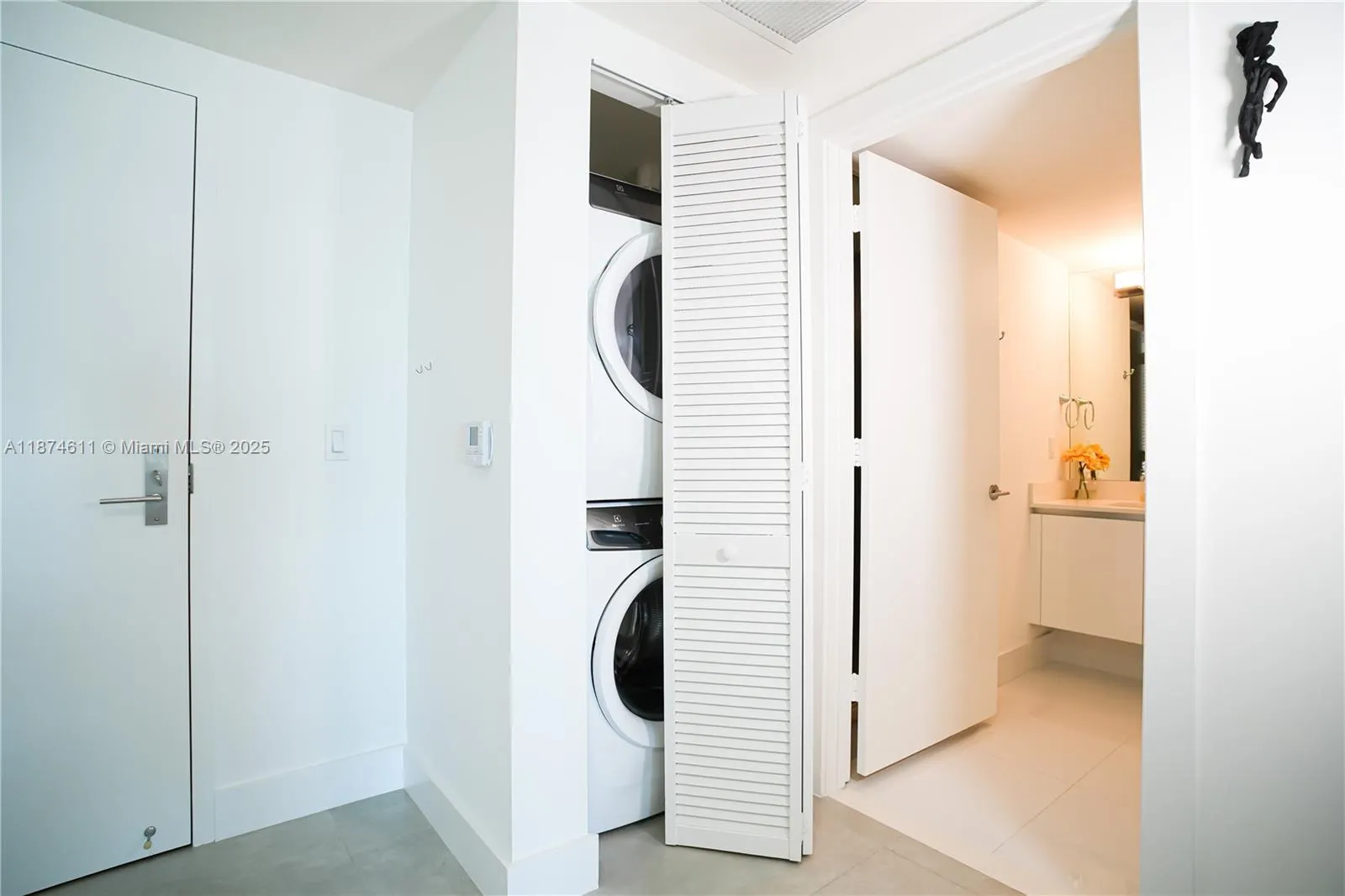 300 Sunny Isles Blvd, #4-1603