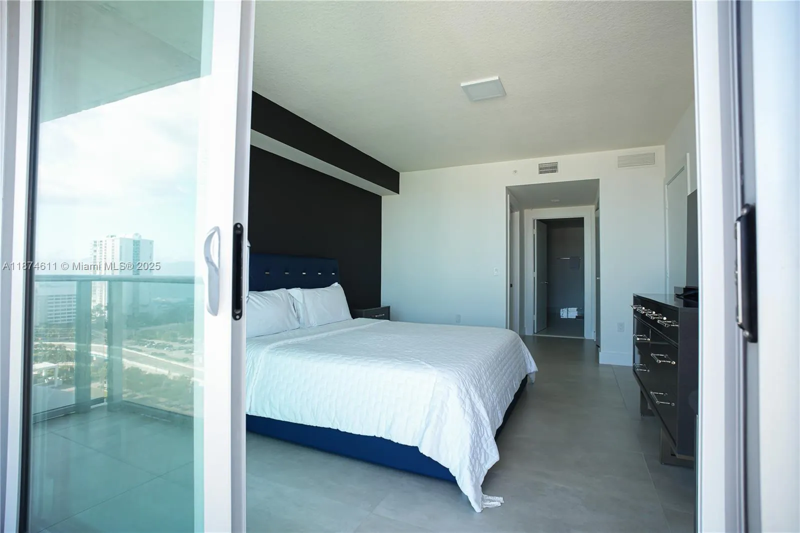 300 Sunny Isles Blvd, #4-1603