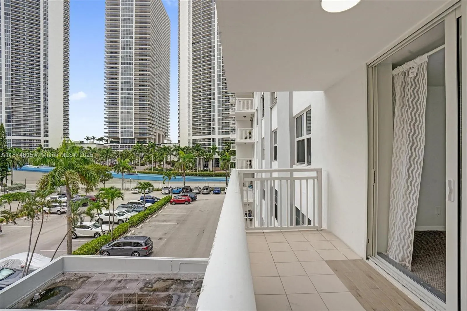 1849 S Ocean Dr, #407