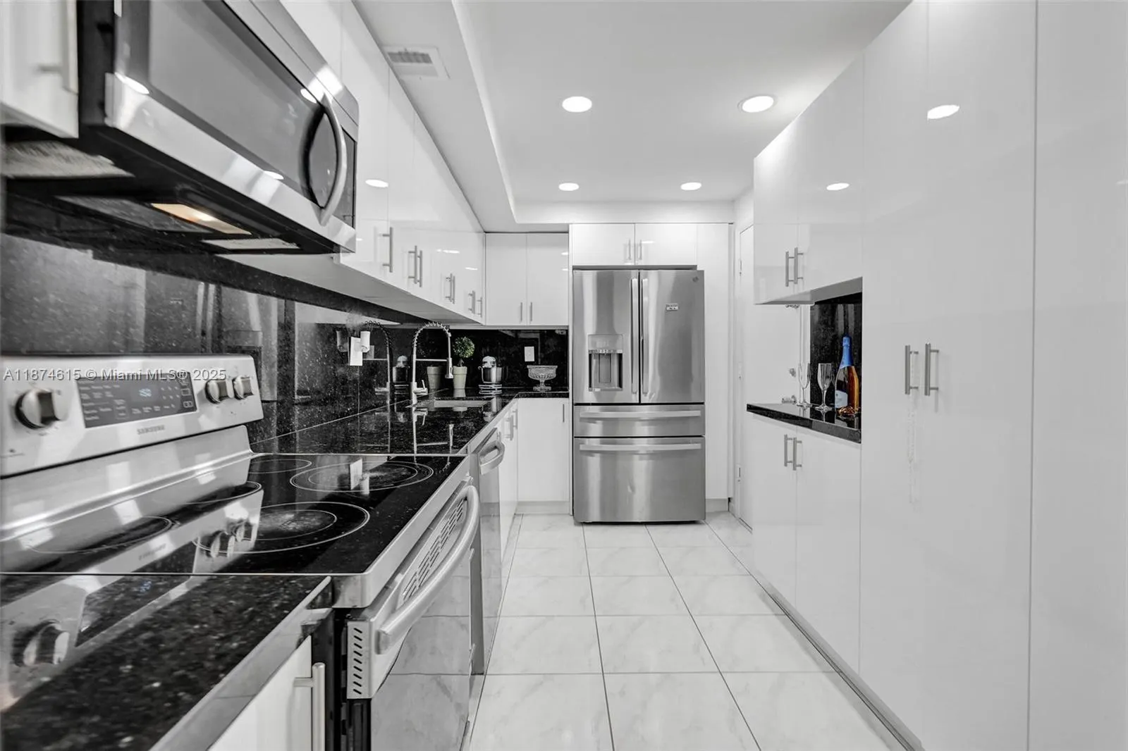 1849 S Ocean Dr, #407