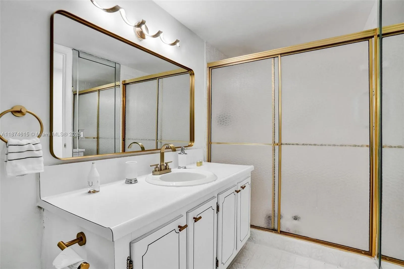 1849 S Ocean Dr, #407