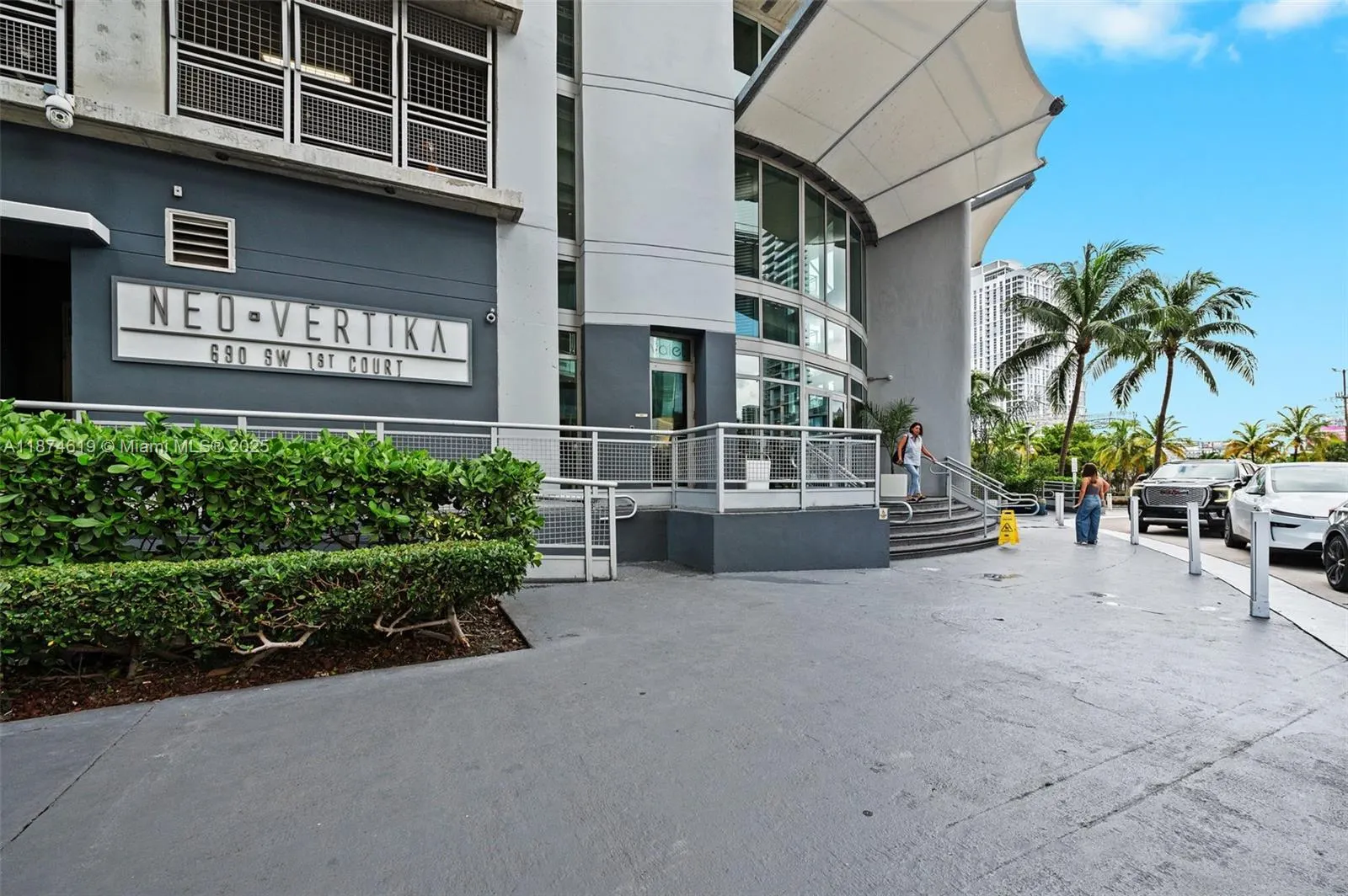 690 SW 1st Ct., #2308