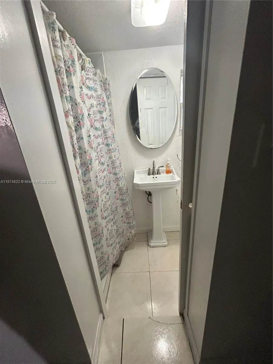5295 NW 198th Ter
