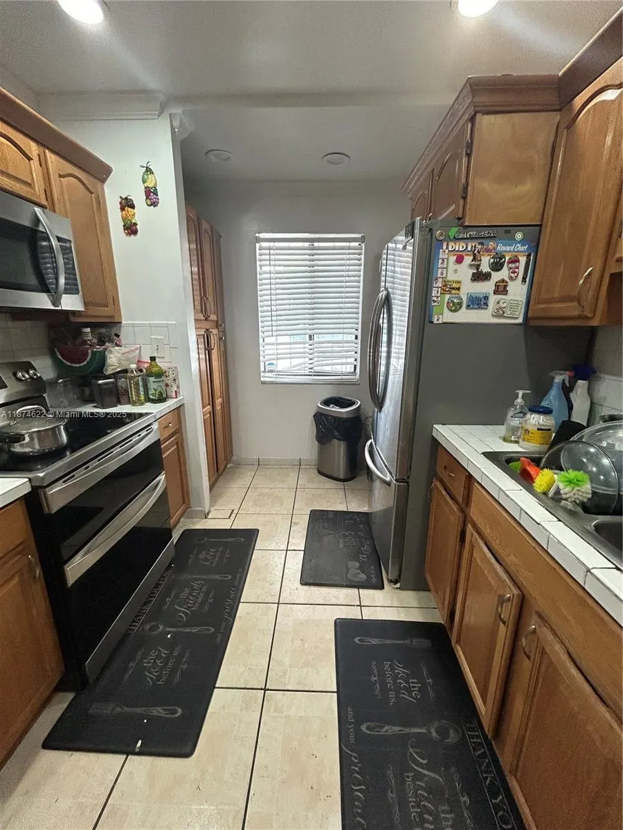 5295 NW 198th Ter