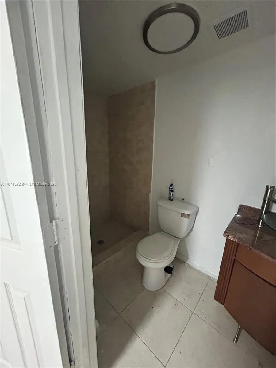 5295 NW 198th Ter