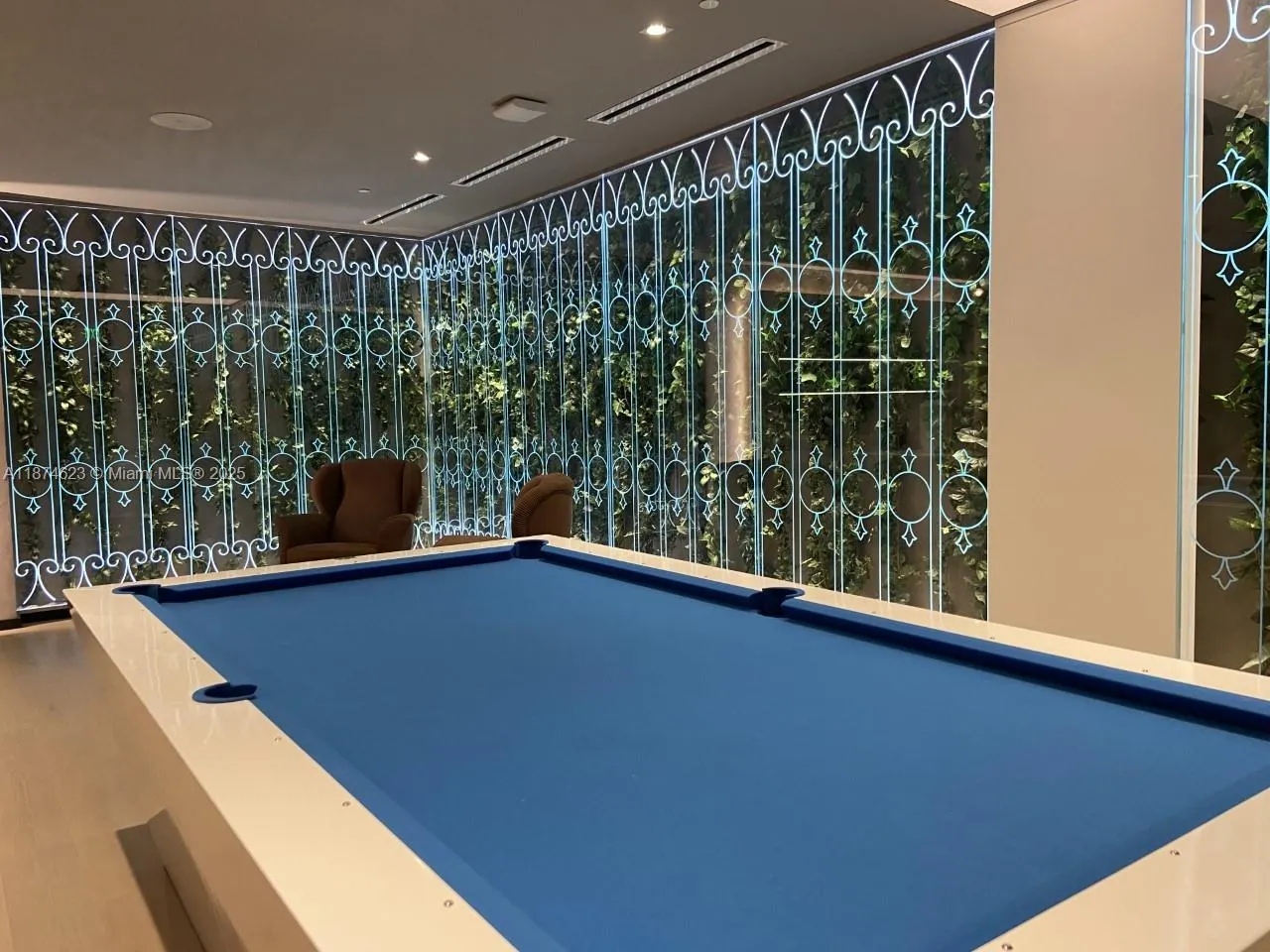 1000 Brickell Plz, #2201