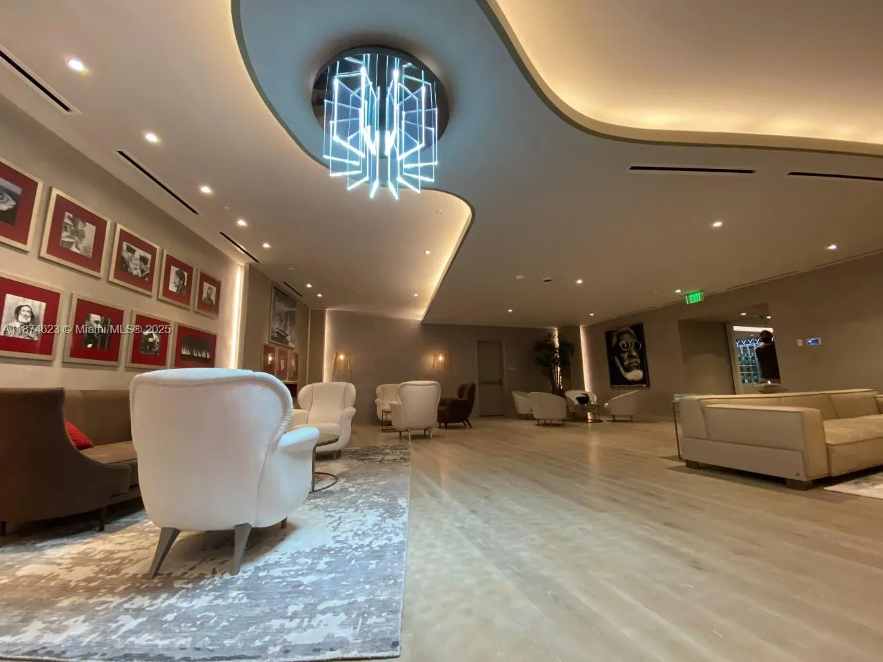1000 Brickell Plz, #2201