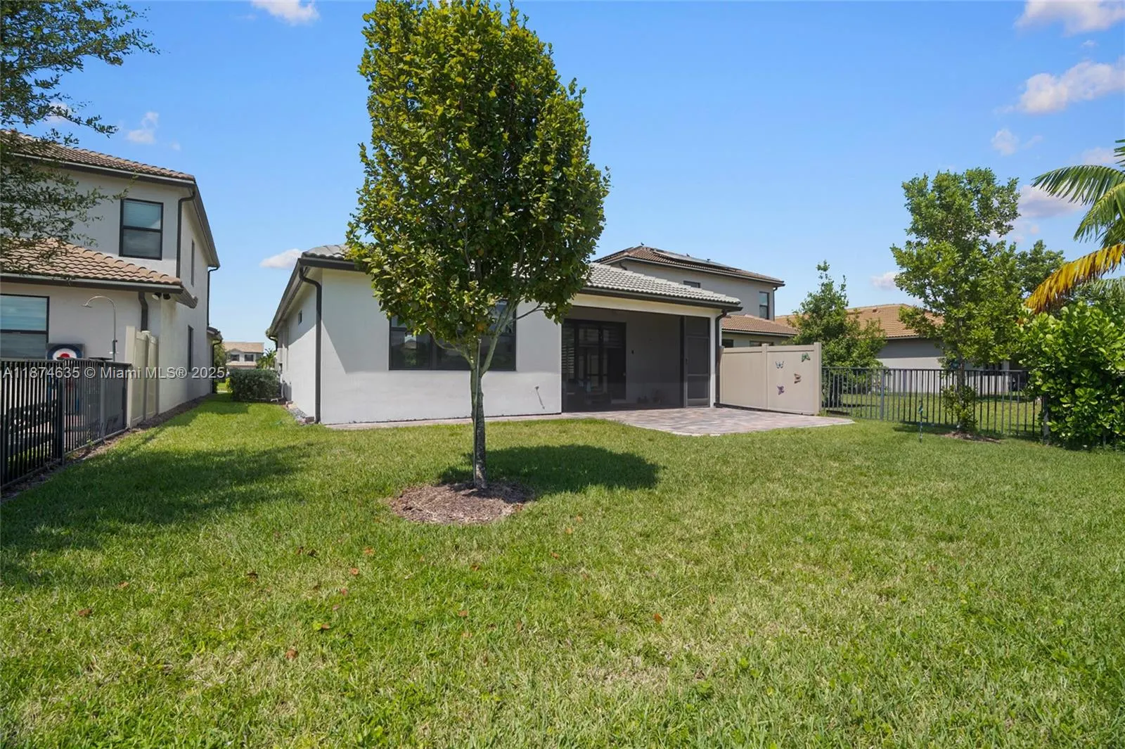 8262 Cinch Way