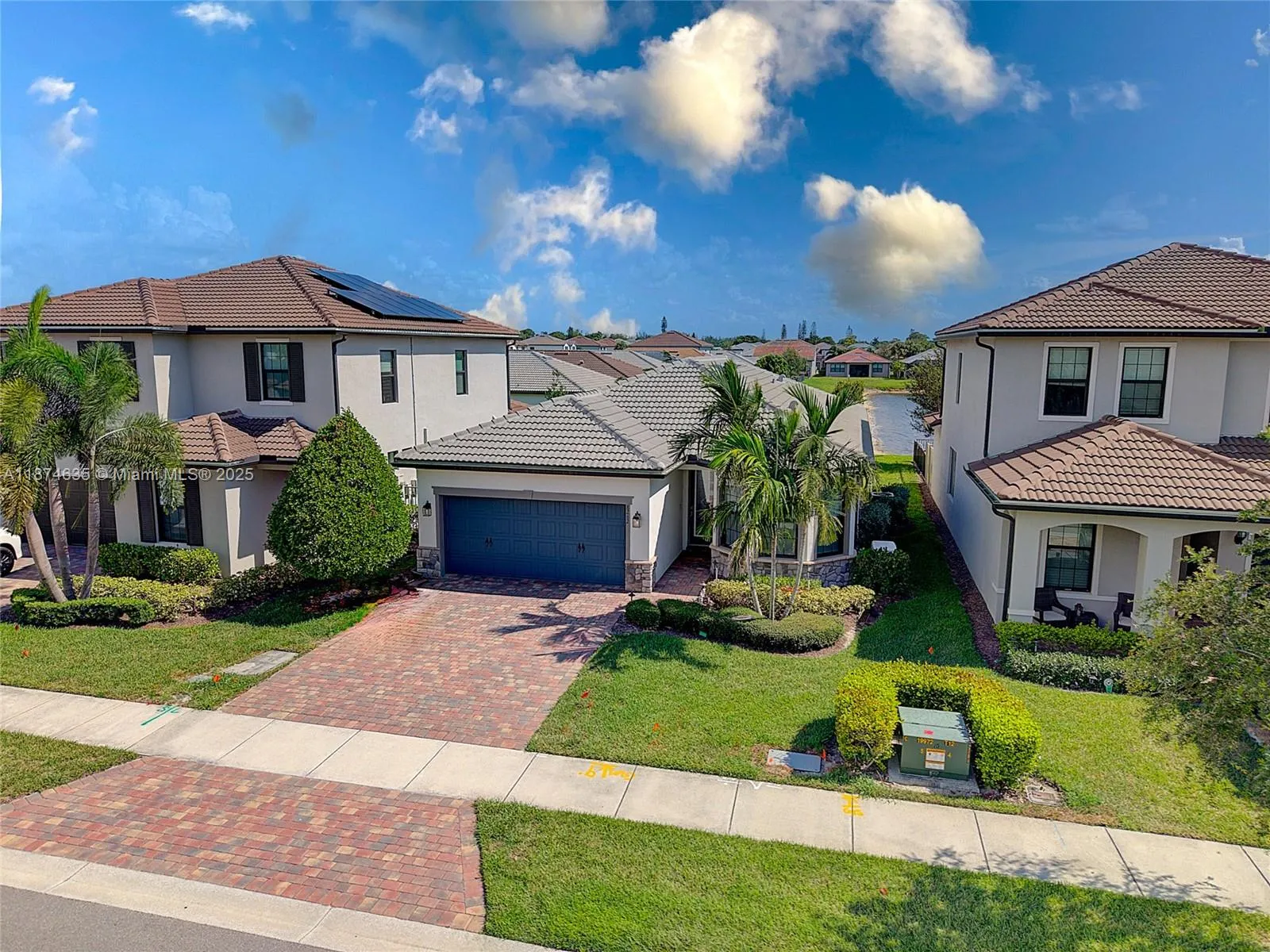 8262 Cinch Way