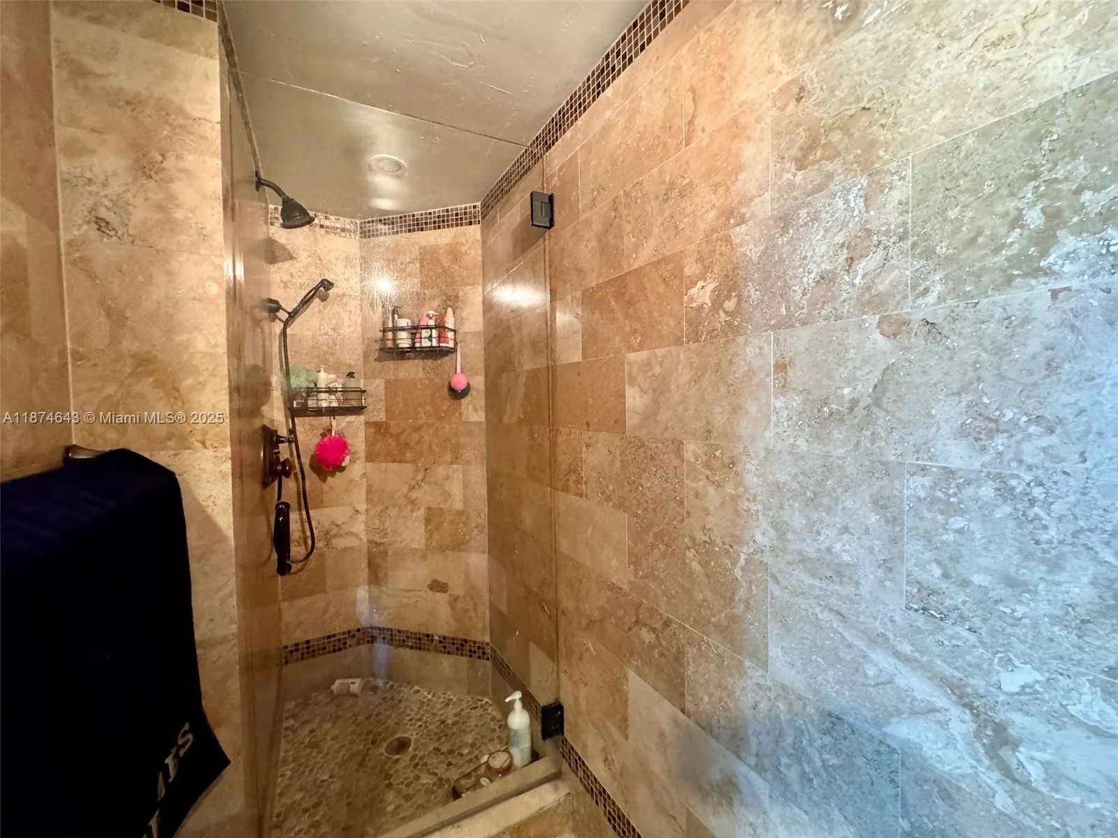 6061 Collins Ave, #23A