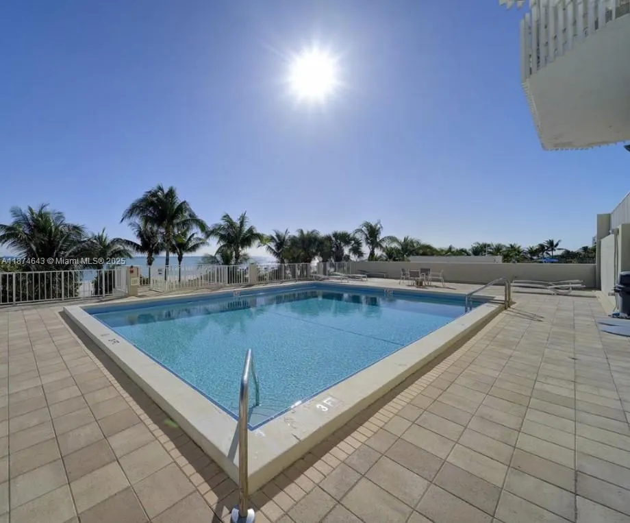 6061 Collins Ave, #23A