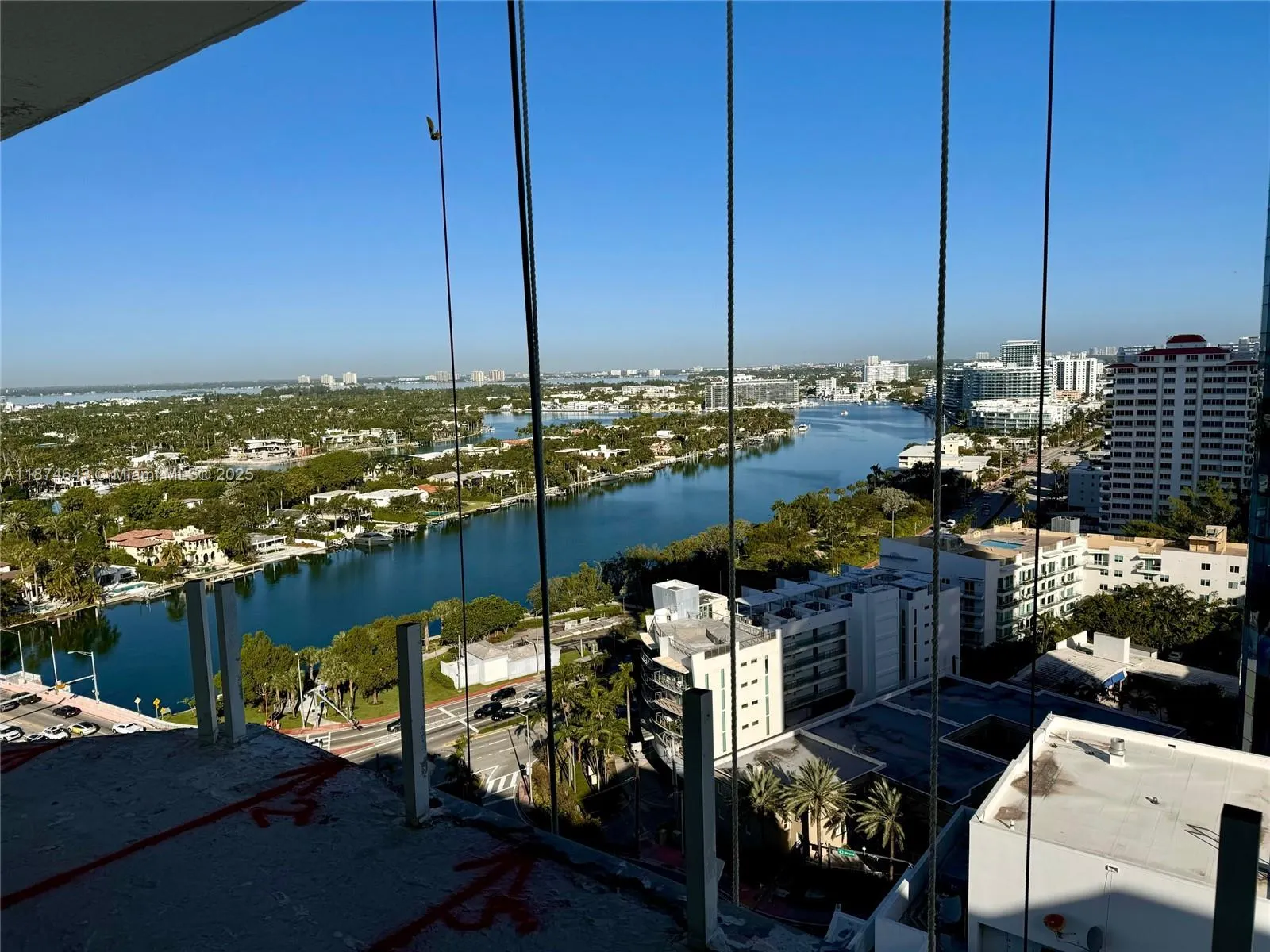 6061 Collins Ave, #23A