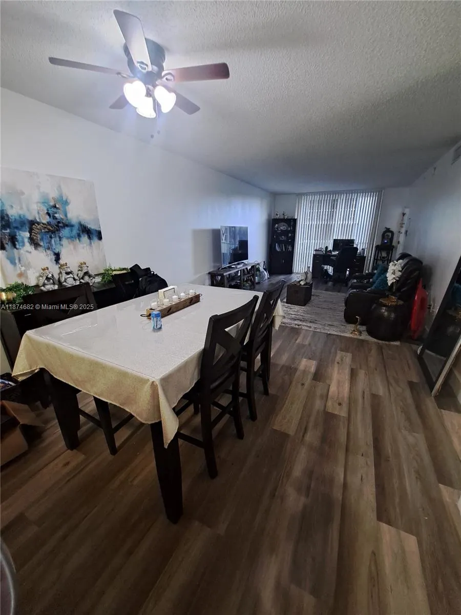 5091 NW 7th St, #415