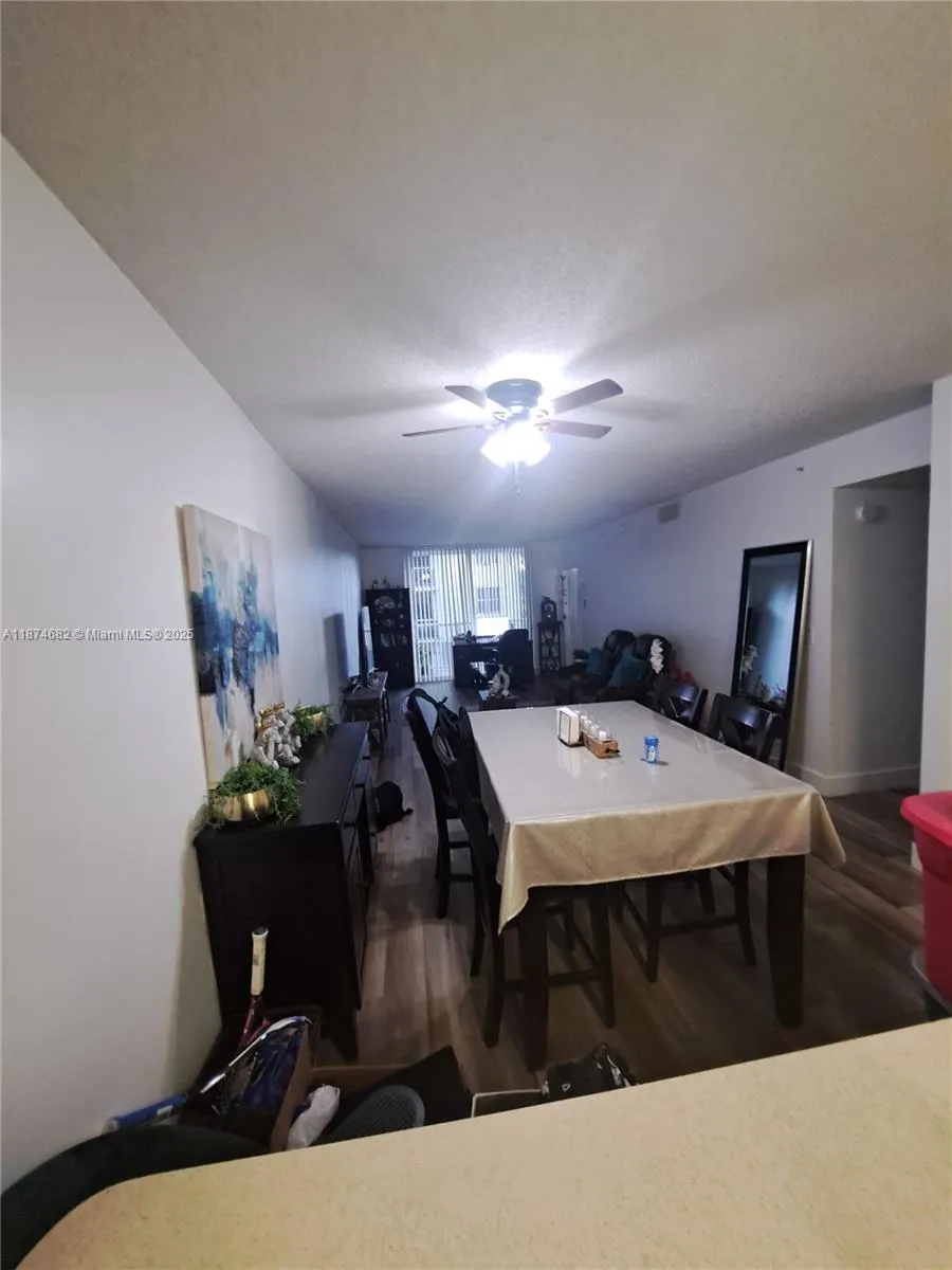 5091 NW 7th St, #415