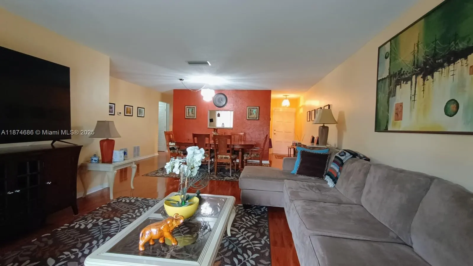 5900 NW 17th Pl, #211