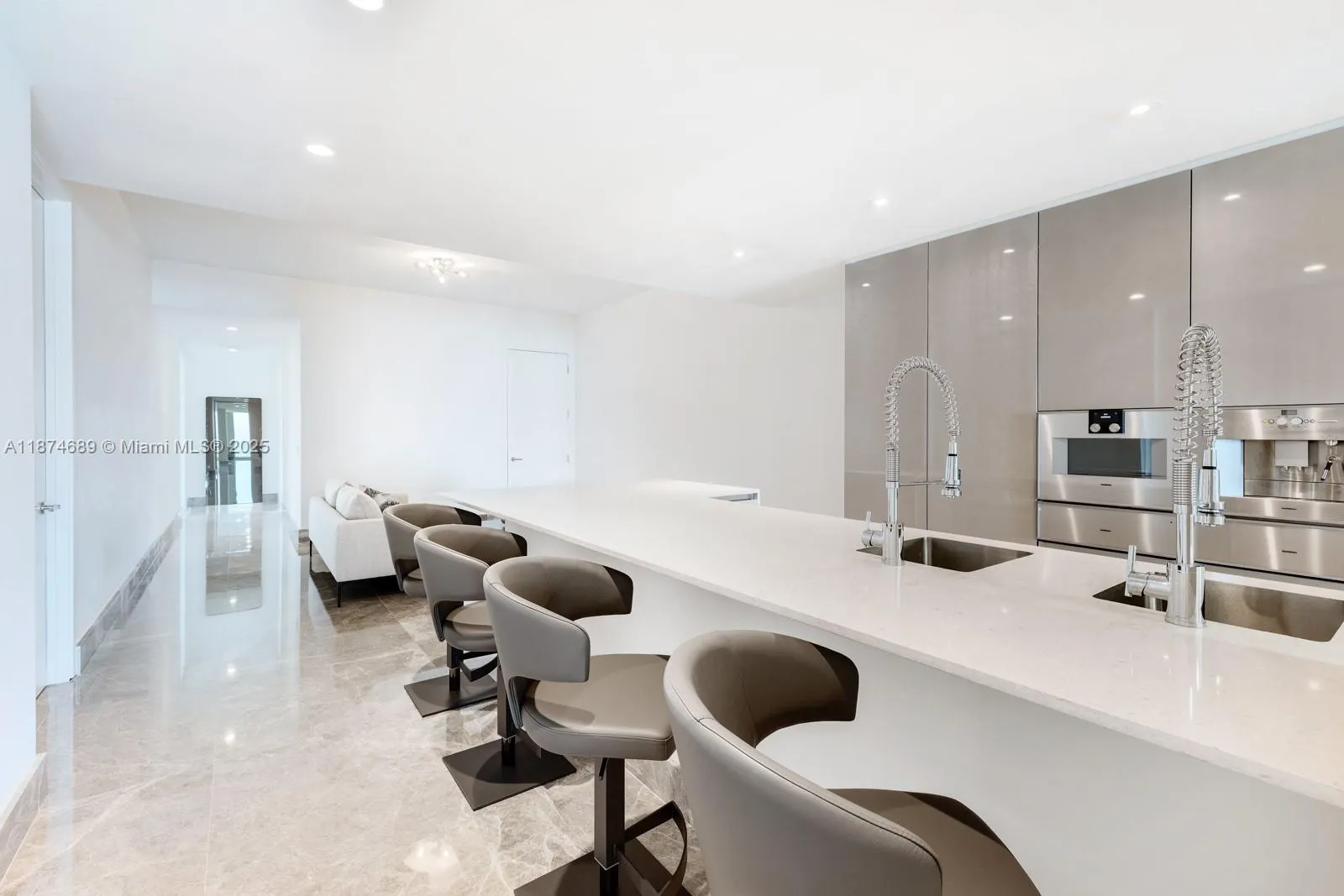 9349 Collins Ave, #403