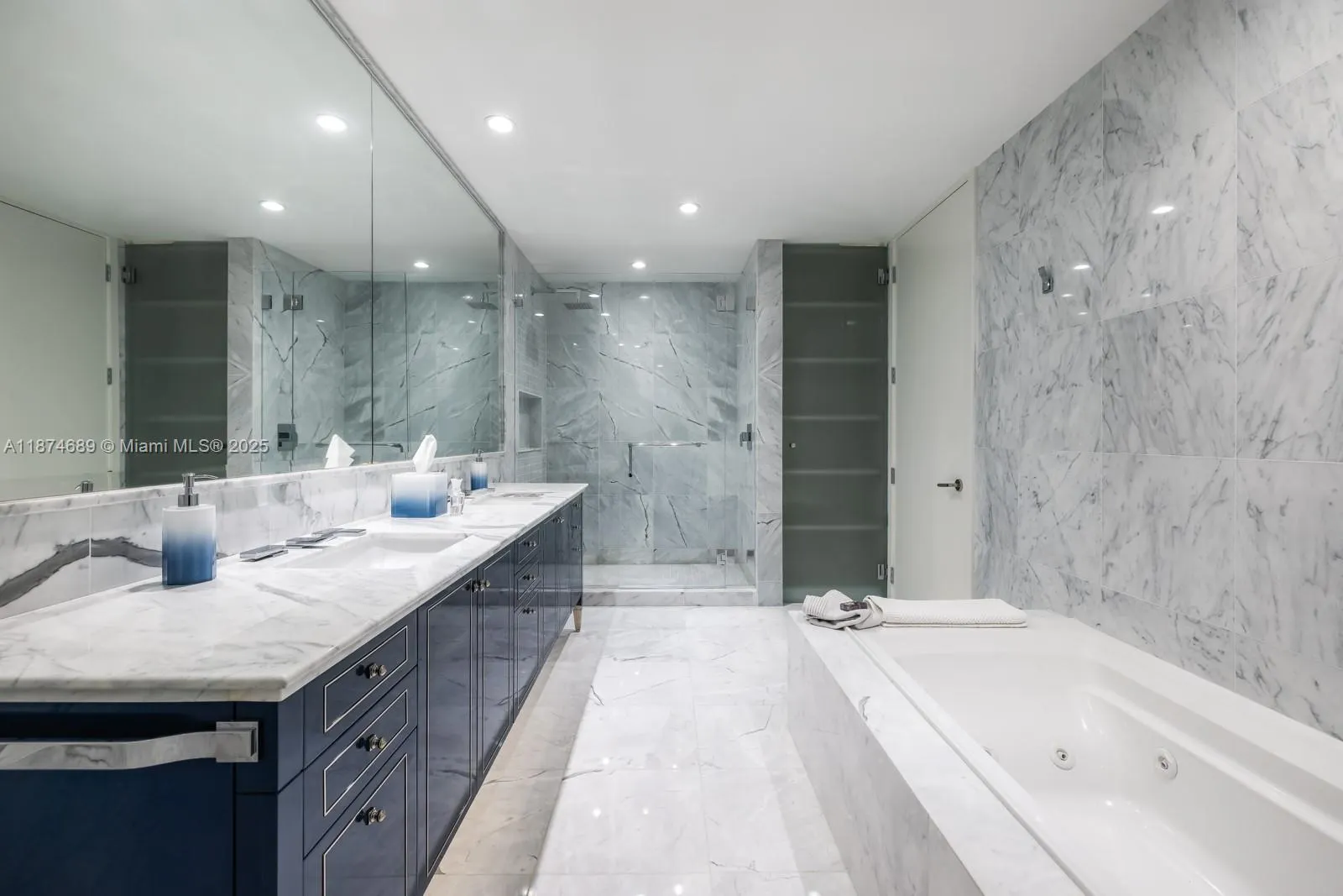 9349 Collins Ave, #403