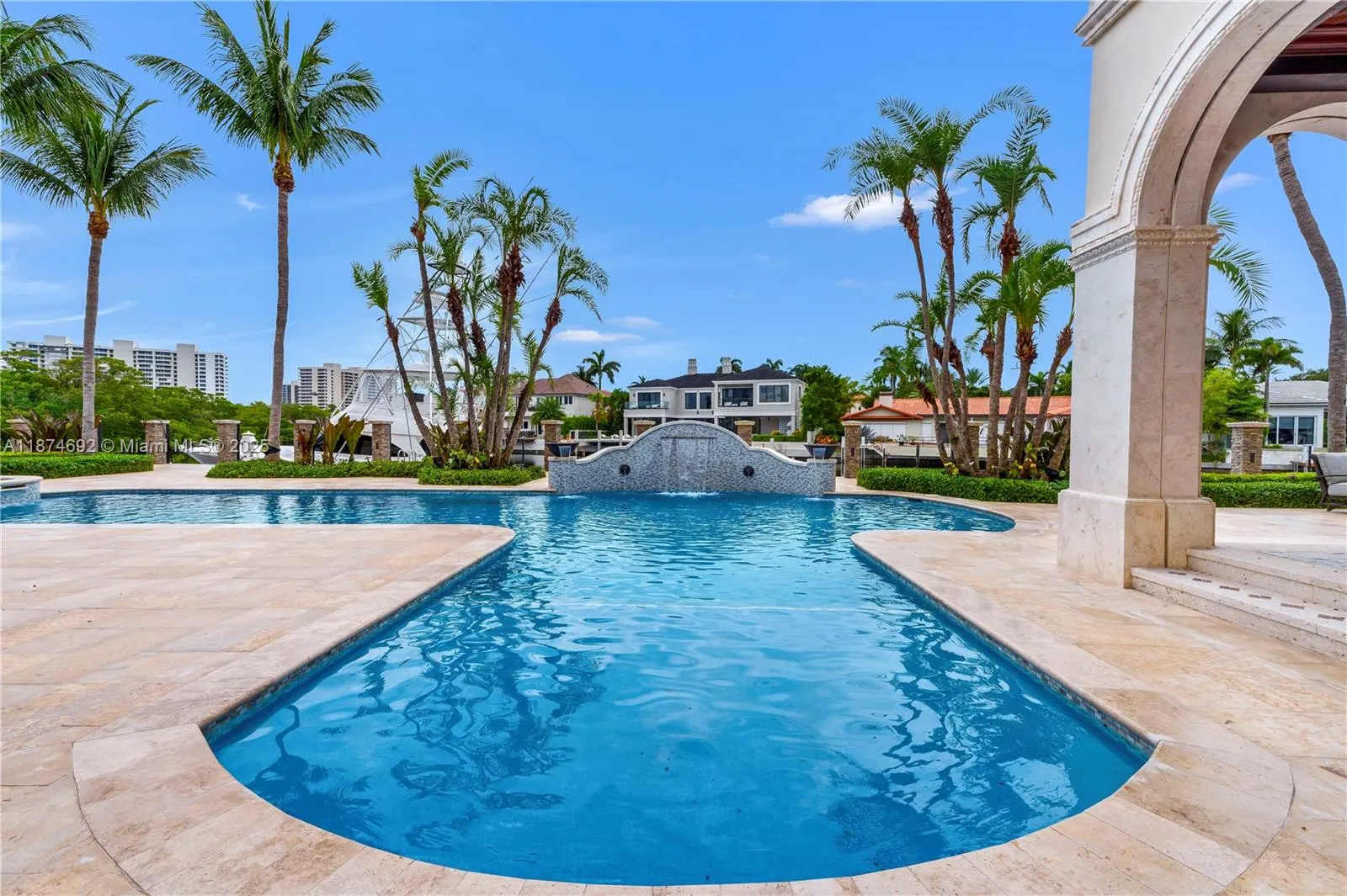 700 Osprey Point Cir