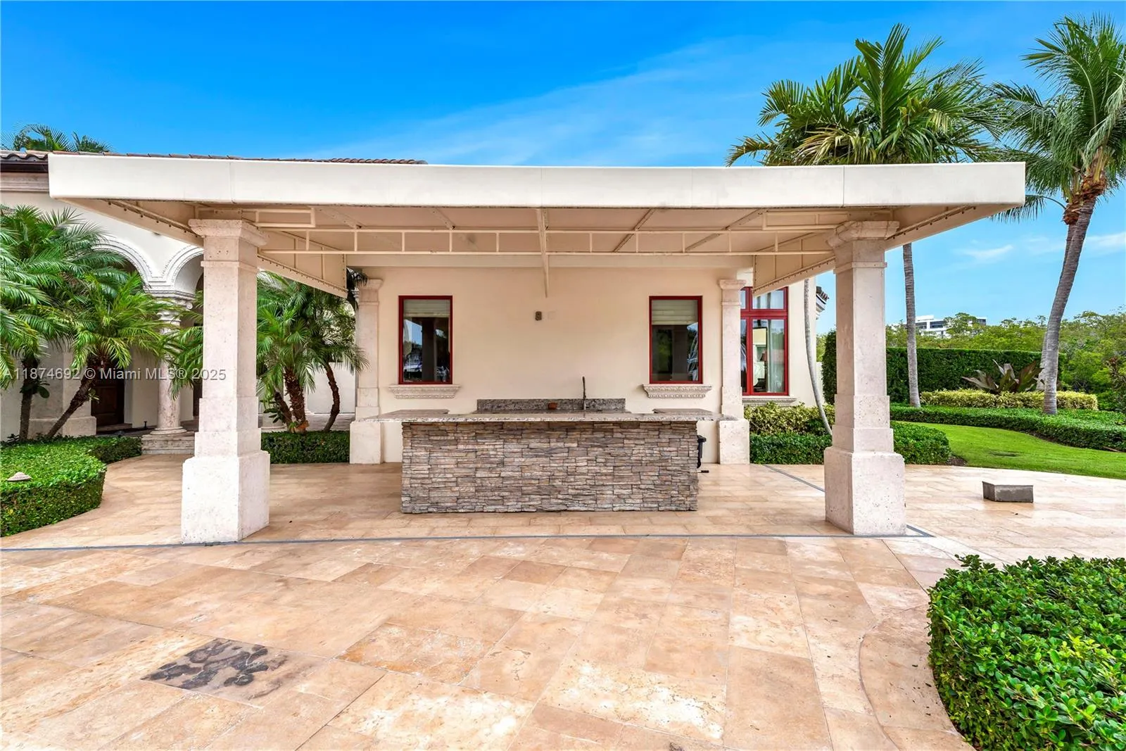 700 Osprey Point Cir