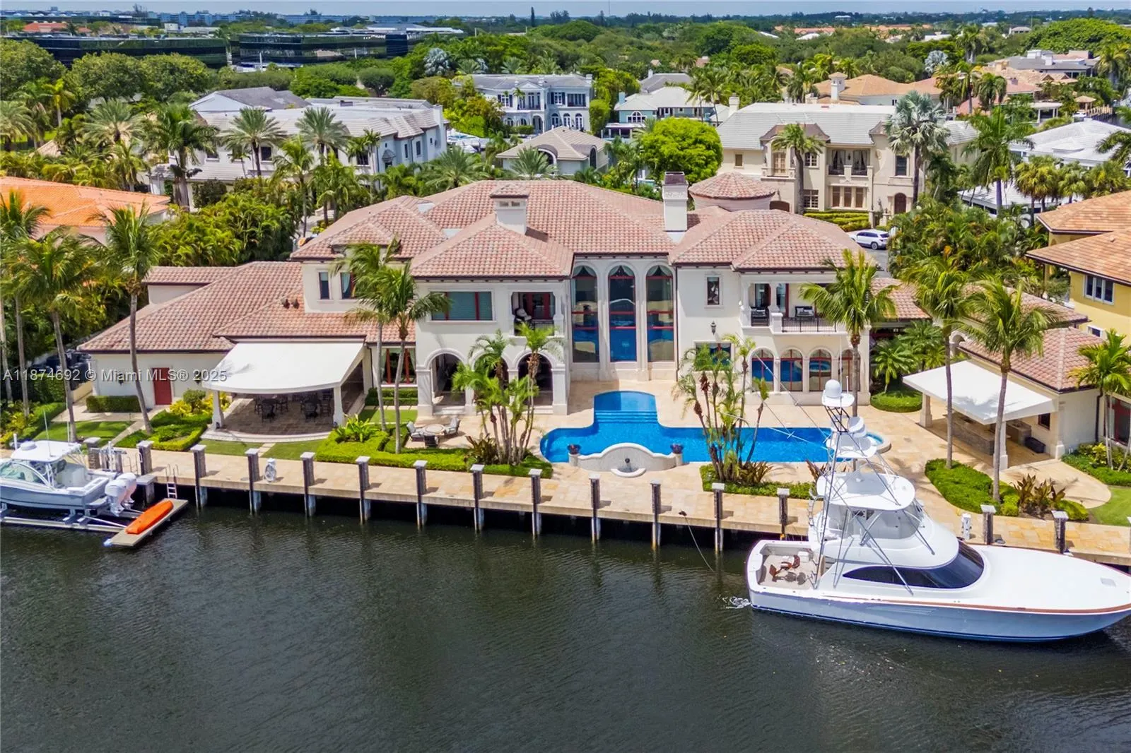 700 Osprey Point Cir