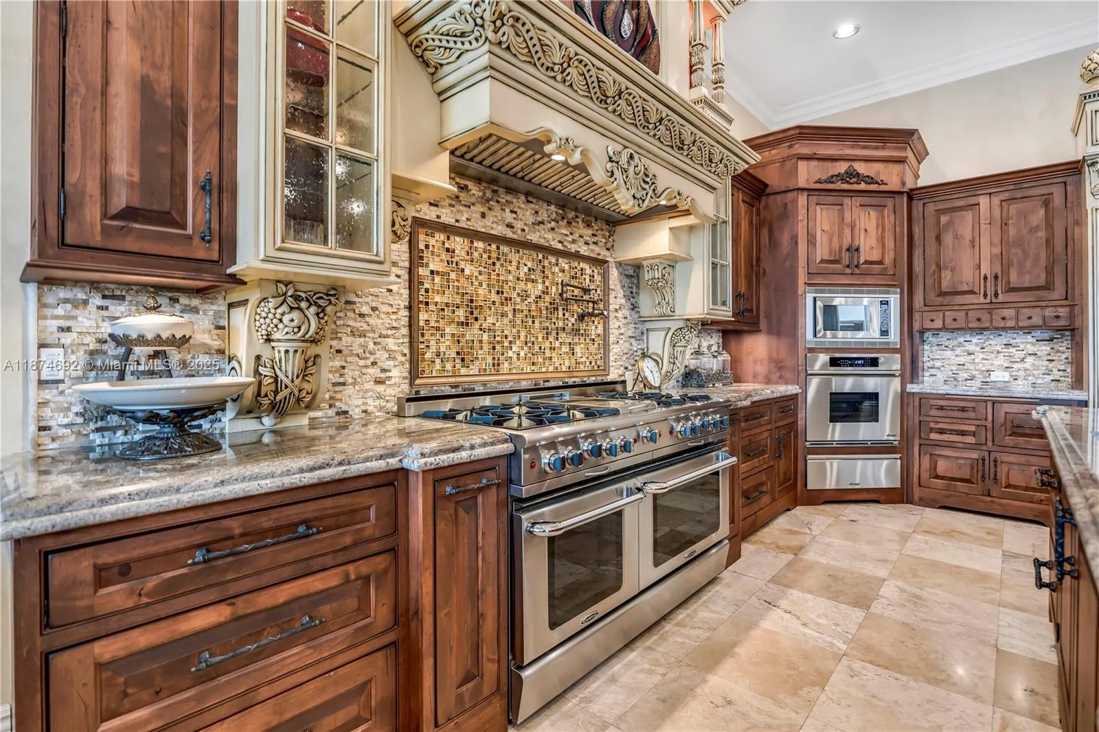 700 Osprey Point Cir