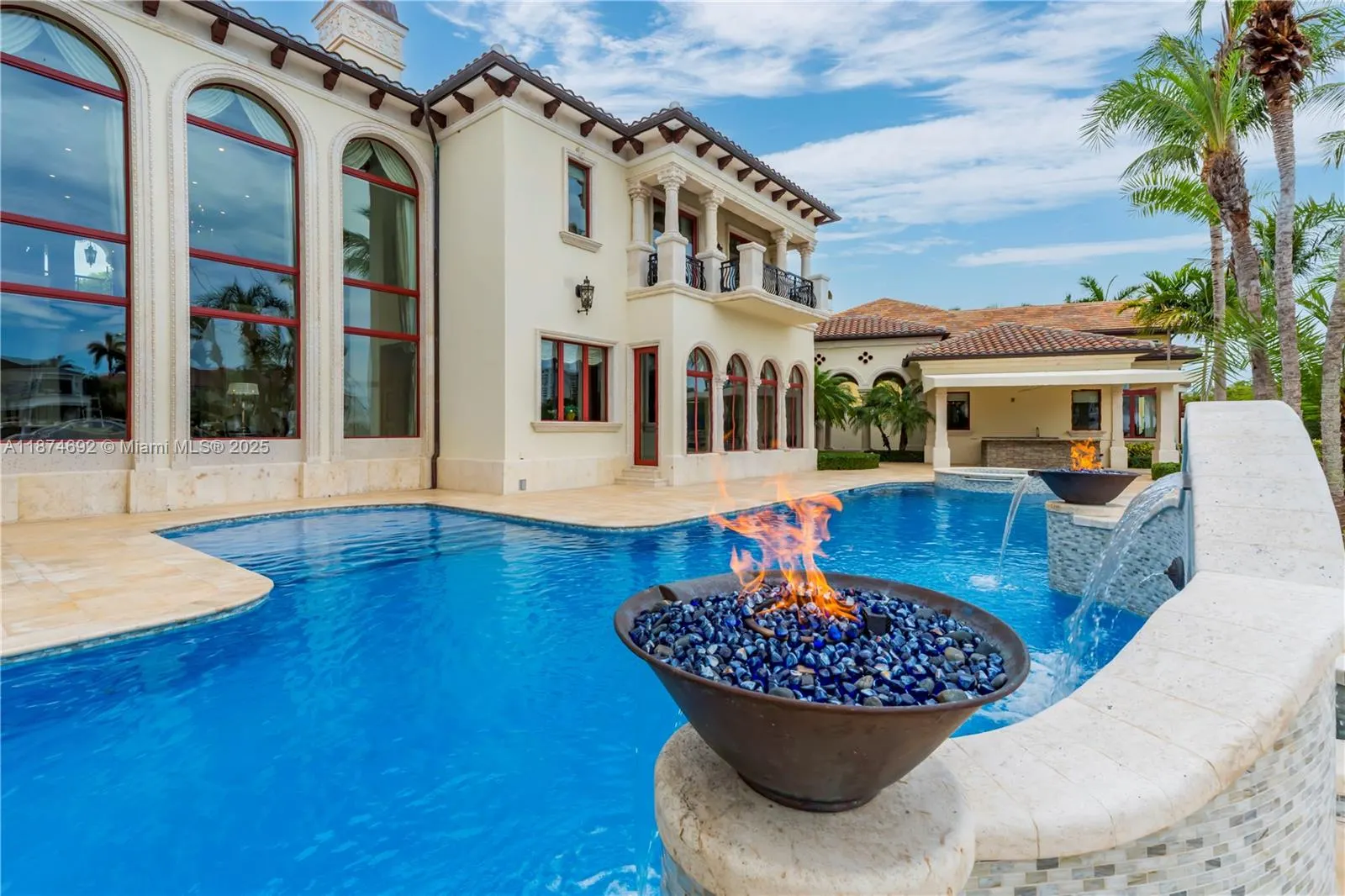 700 Osprey Point Cir