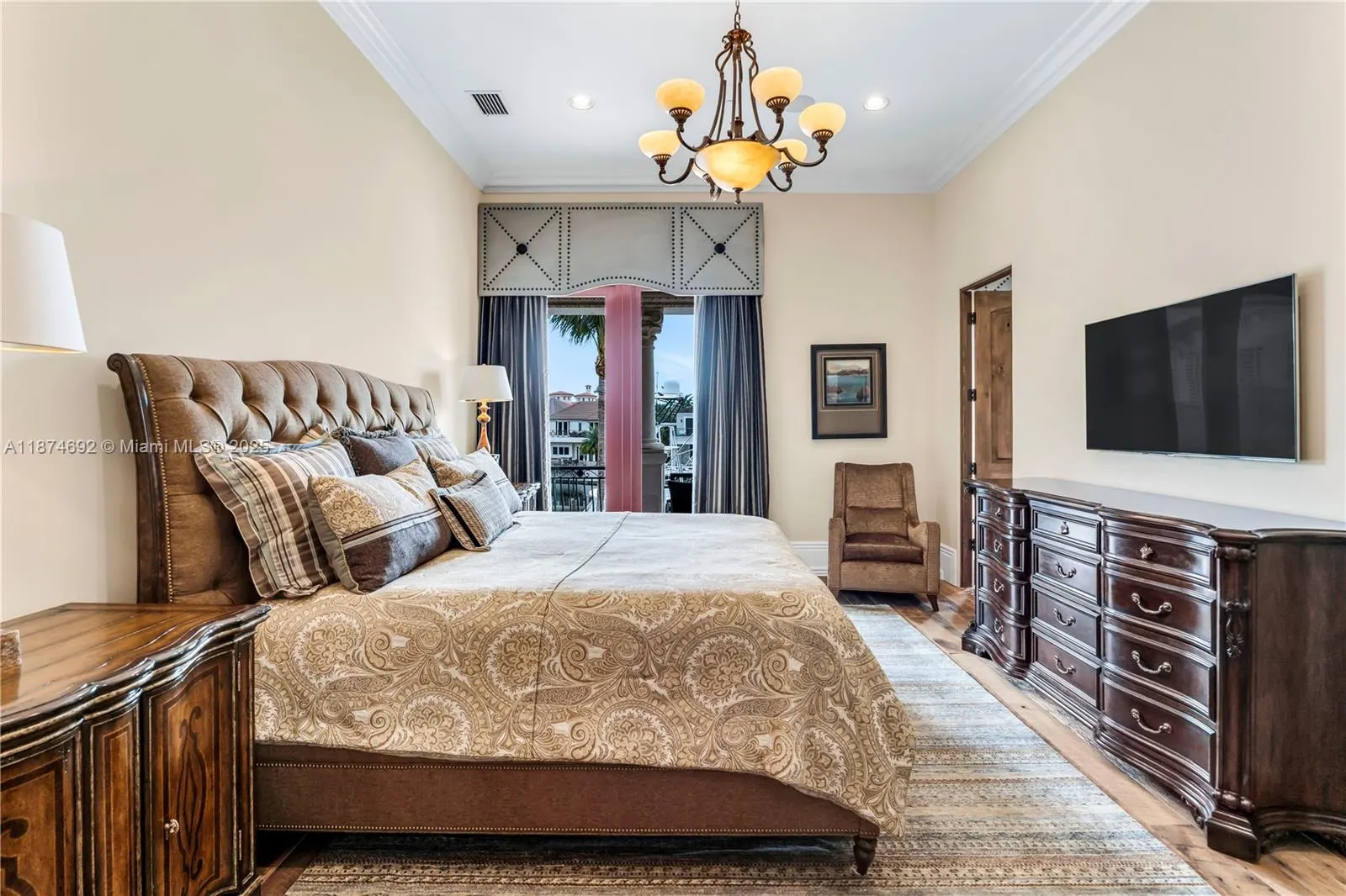 700 Osprey Point Cir