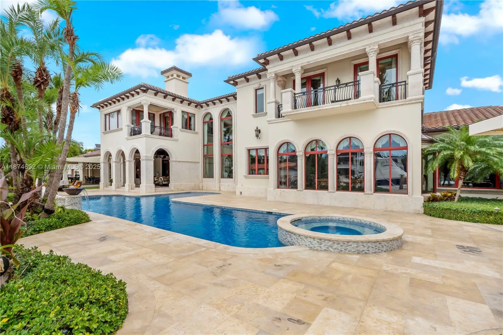 700 Osprey Point Cir
