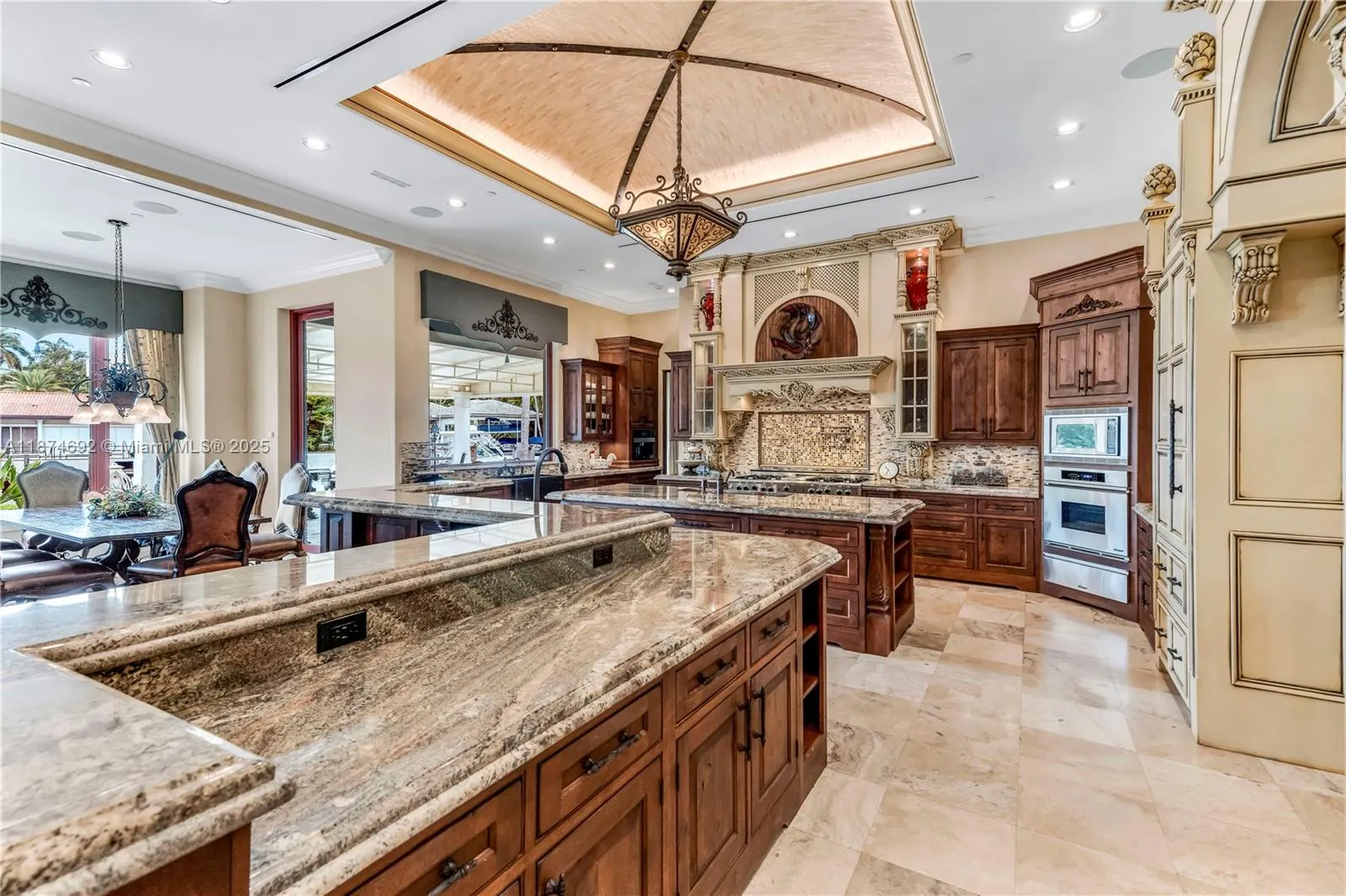 700 Osprey Point Cir