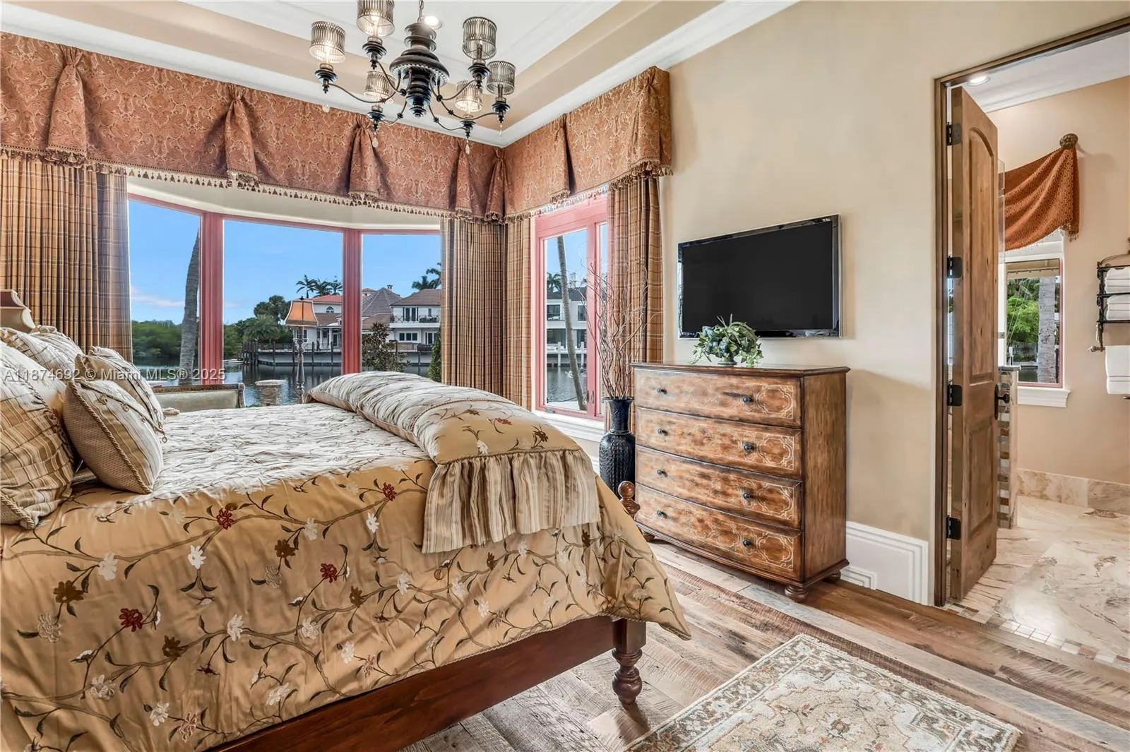 700 Osprey Point Cir