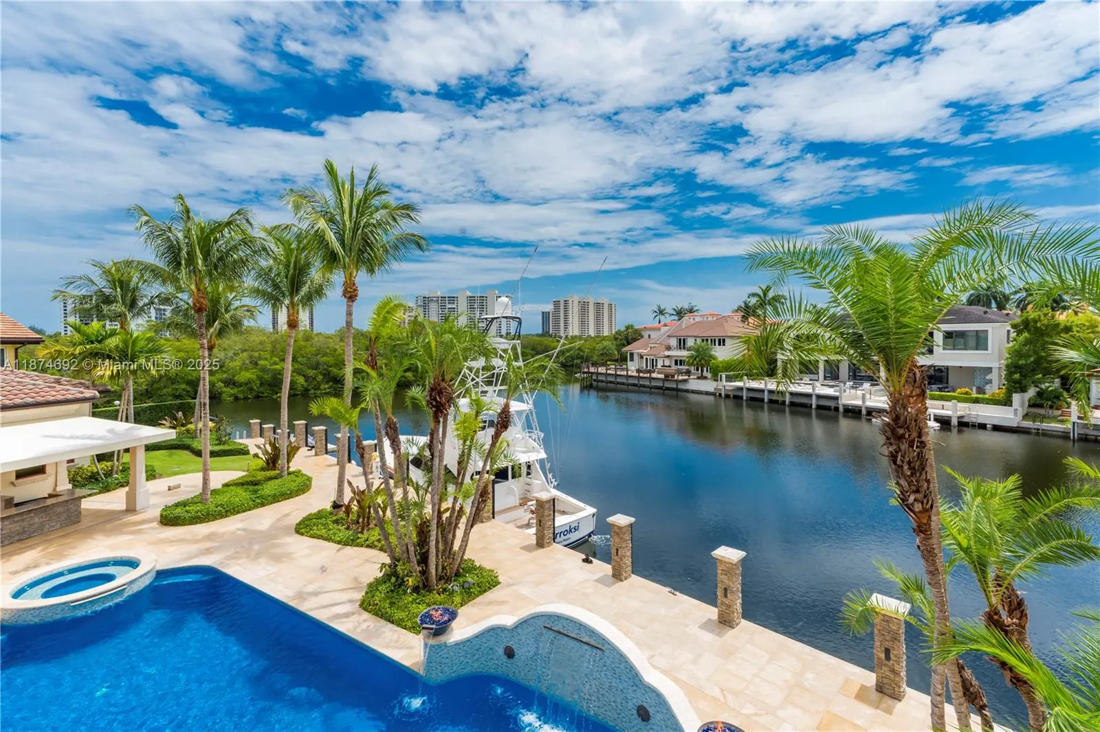 700 Osprey Point Cir