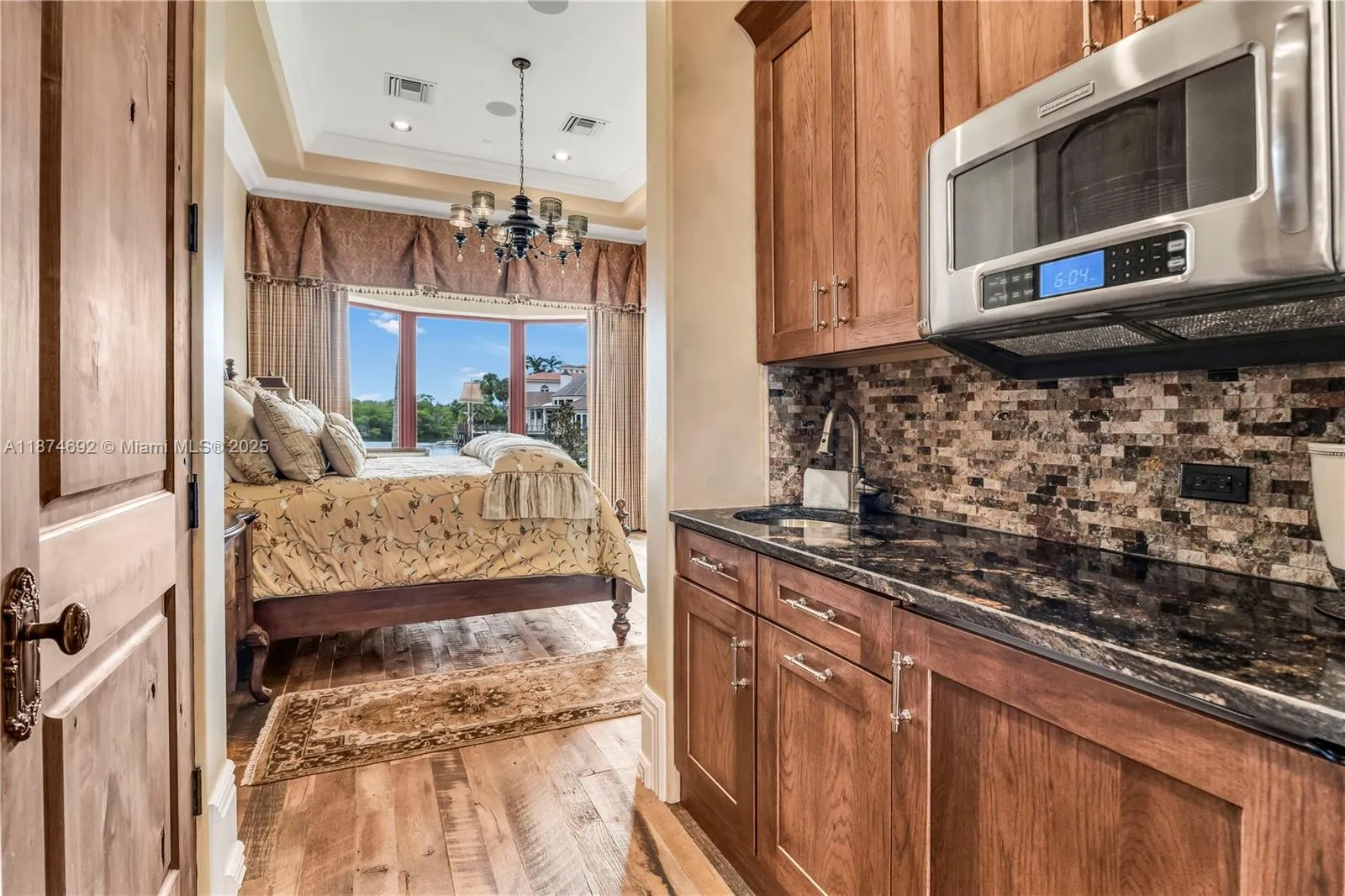 700 Osprey Point Cir