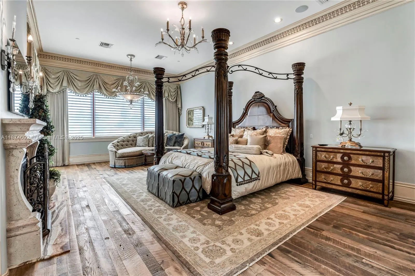 700 Osprey Point Cir