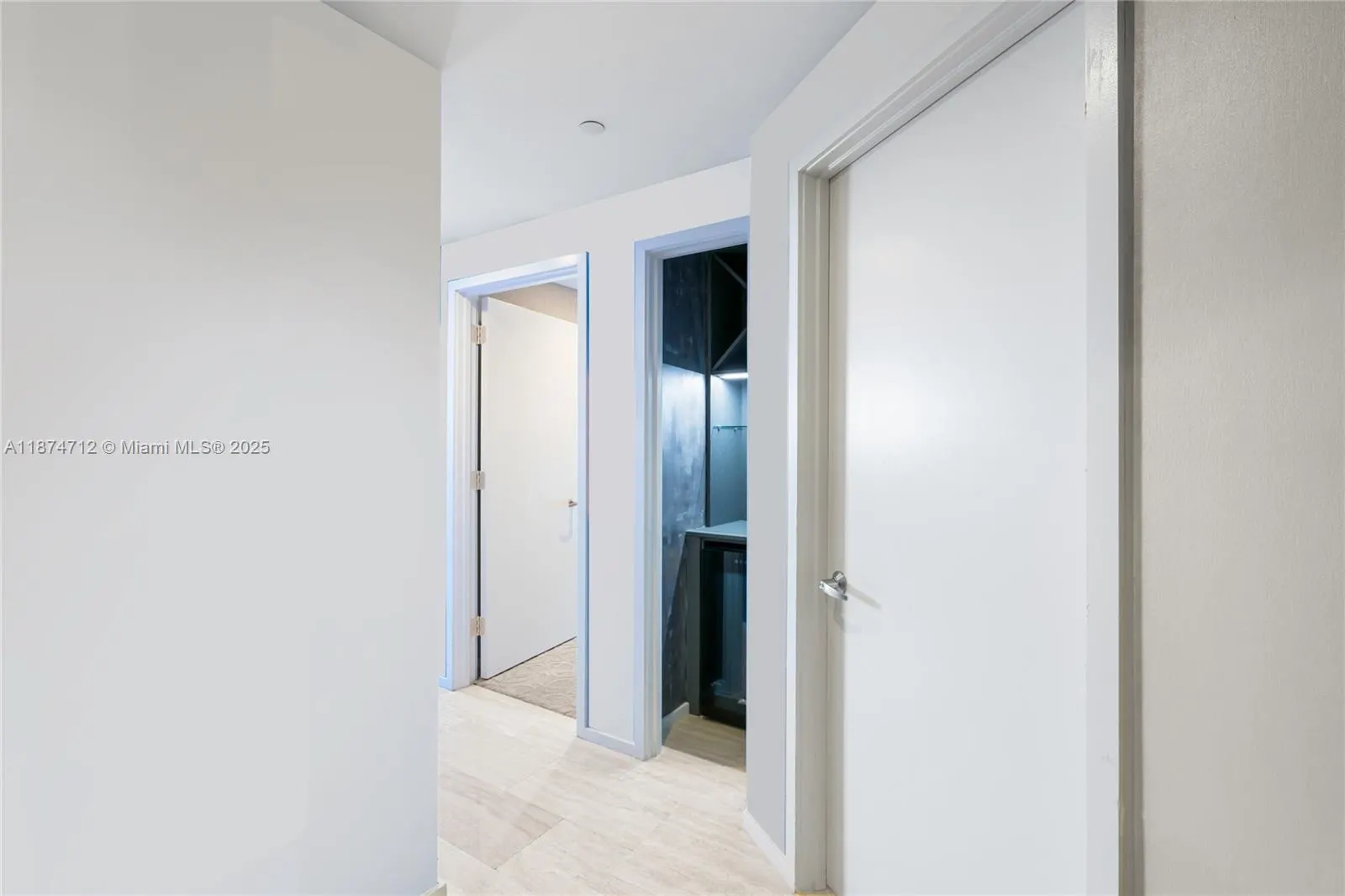 551 N Fort Lauderdale Beach Blvd, #R2212