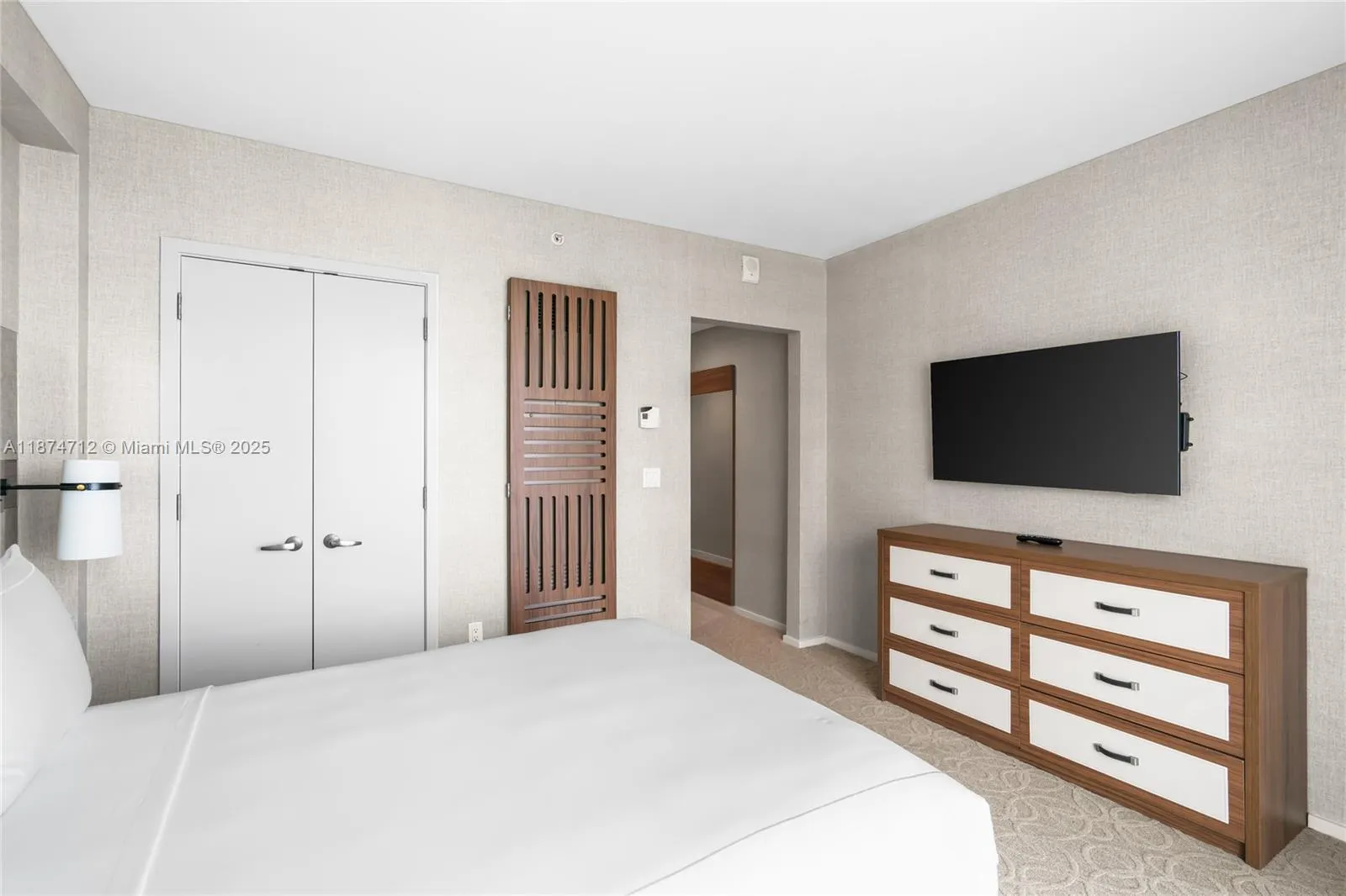 551 N Fort Lauderdale Beach Blvd, #R2212