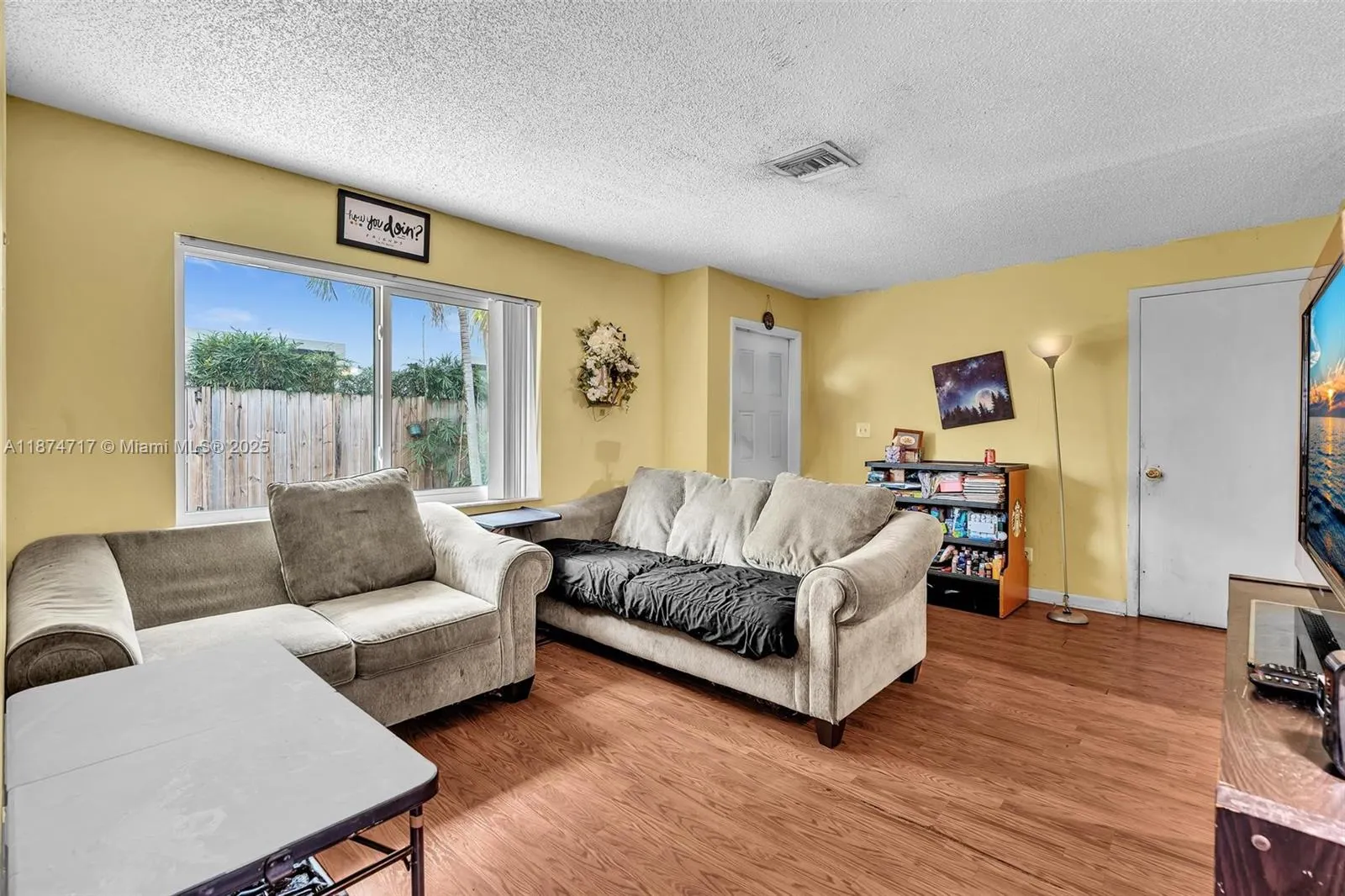 312 SW 9th St