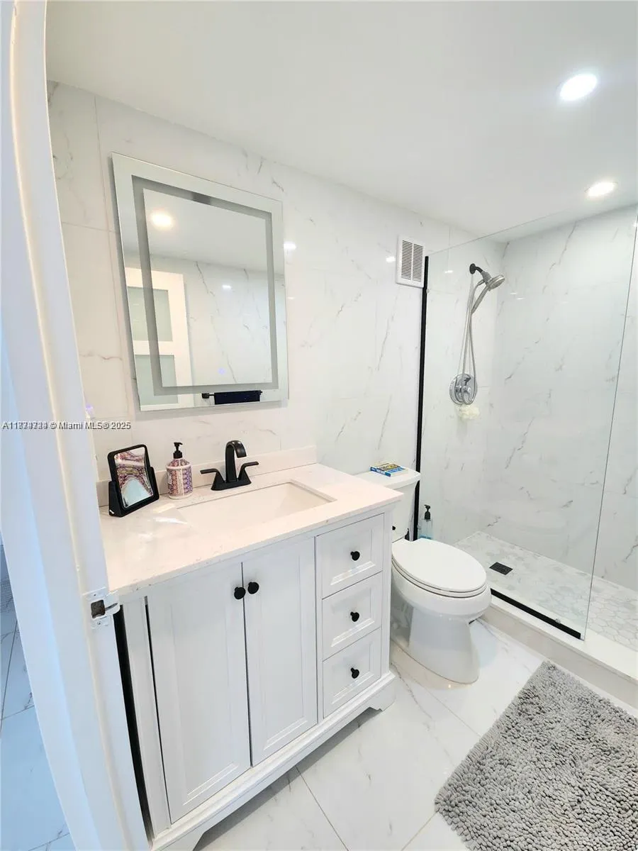 3725 S Ocean Dr, #1410