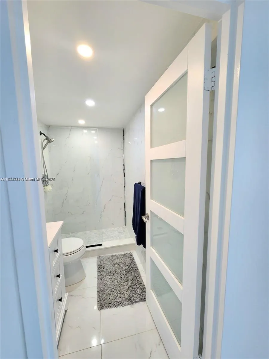 3725 S Ocean Dr, #1410