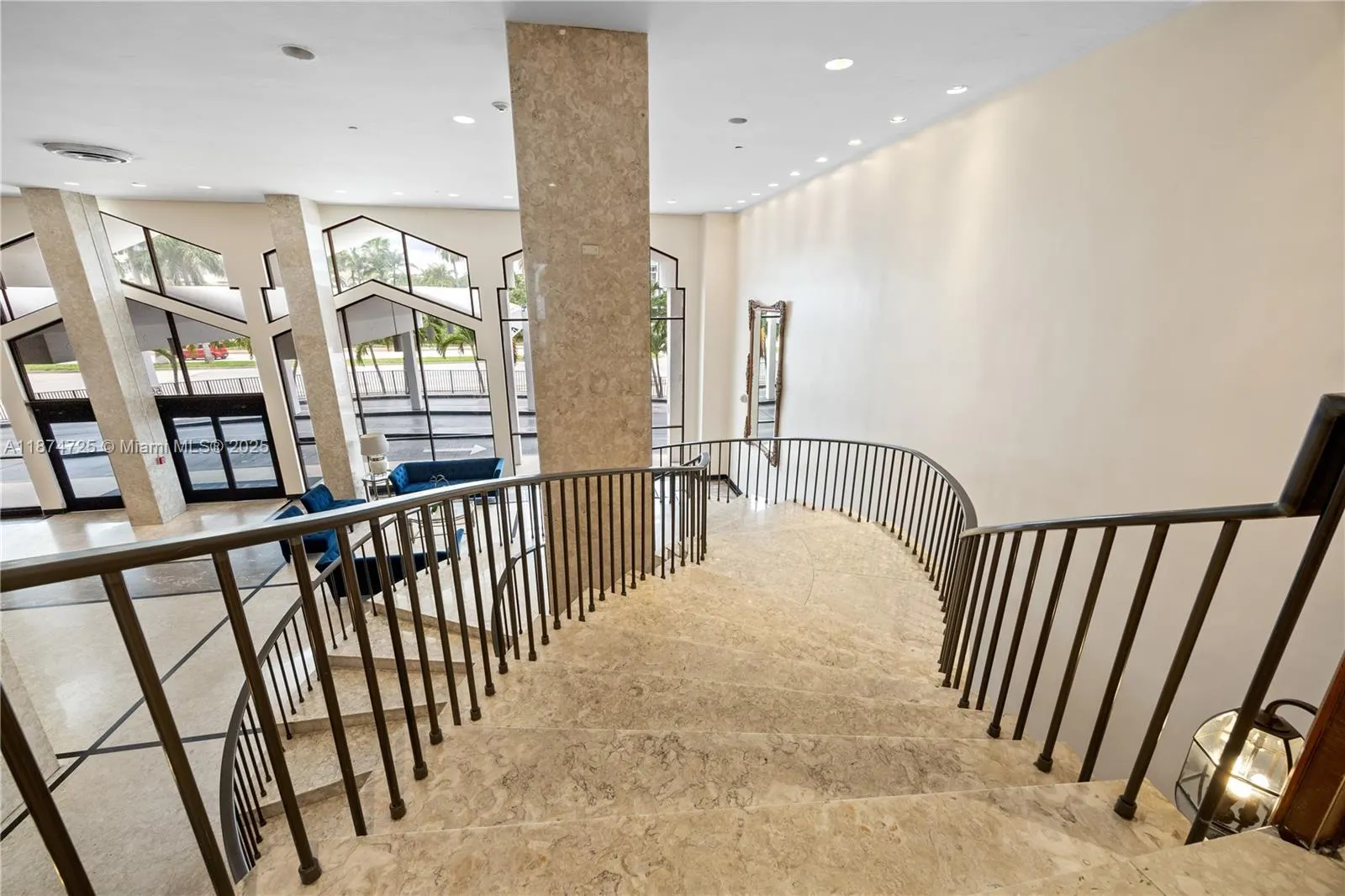 5601 Collins Ave, #410
