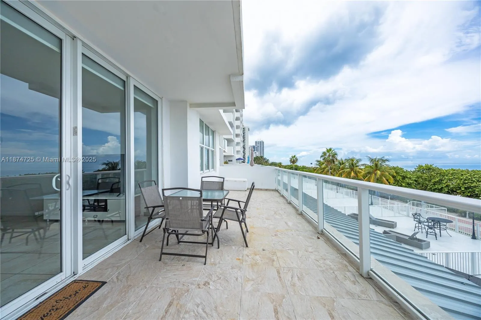 5601 Collins Ave, #410