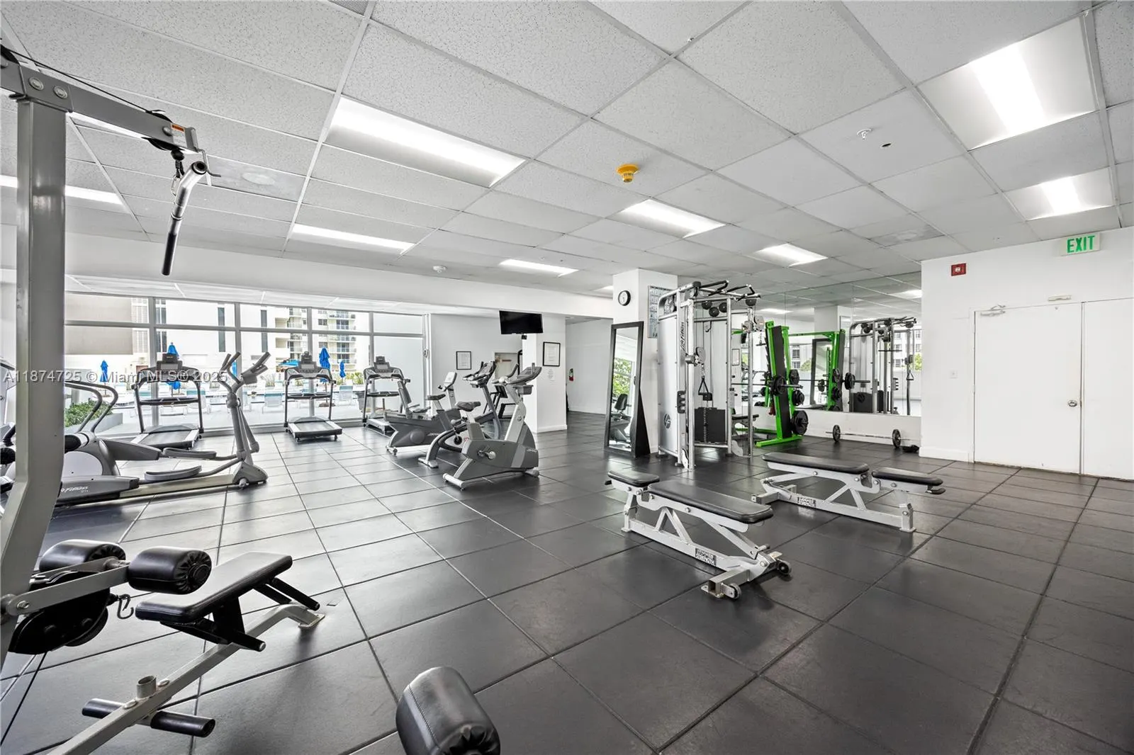 5601 Collins Ave, #410