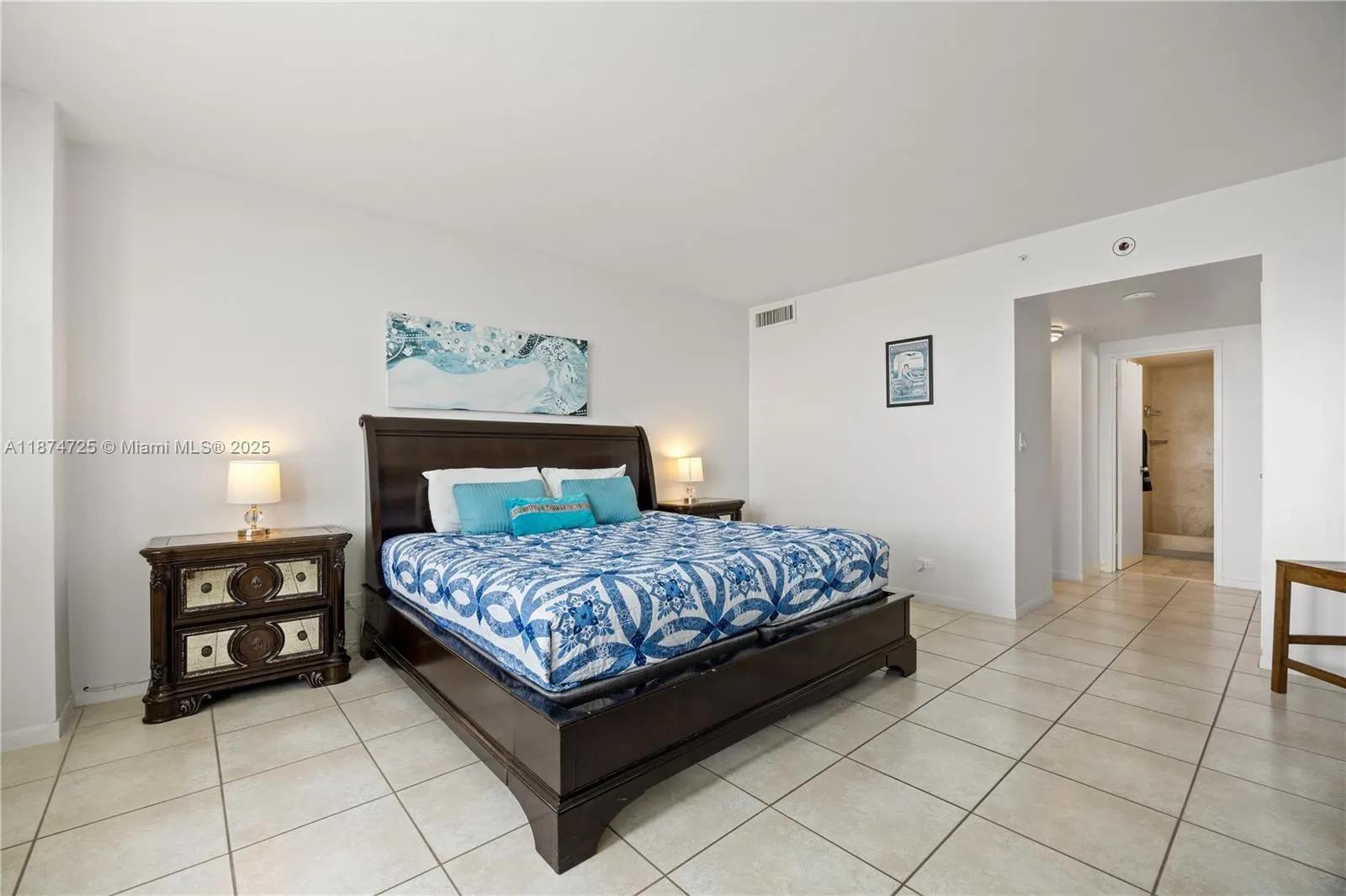 5601 Collins Ave, #410