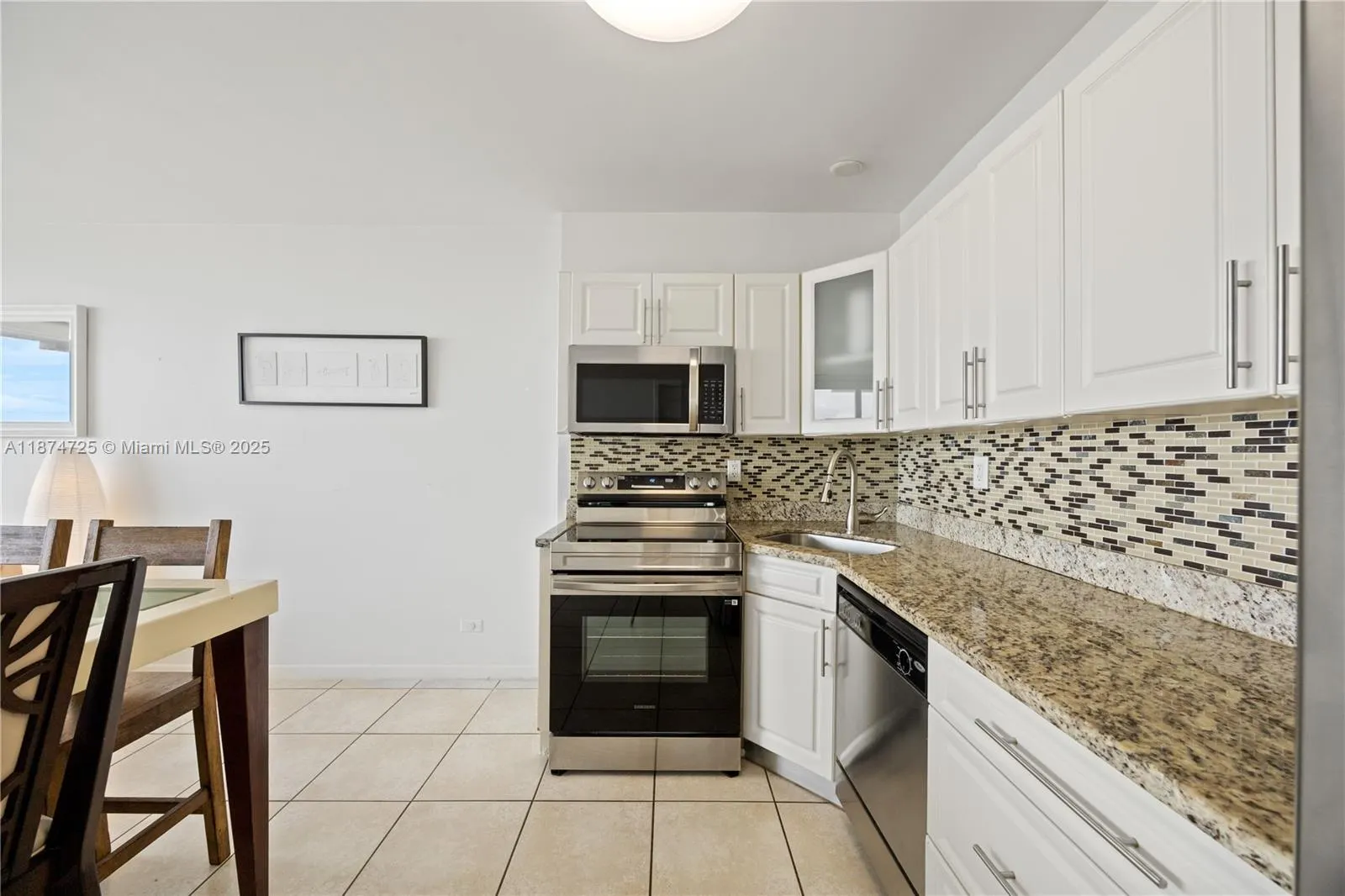 5601 Collins Ave, #410